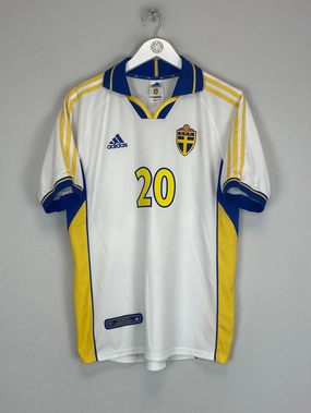 Carbon Neutral Production 2000/02 SWEDEN LARSSON #20 AWAY SHIRT (M) ADIDAS