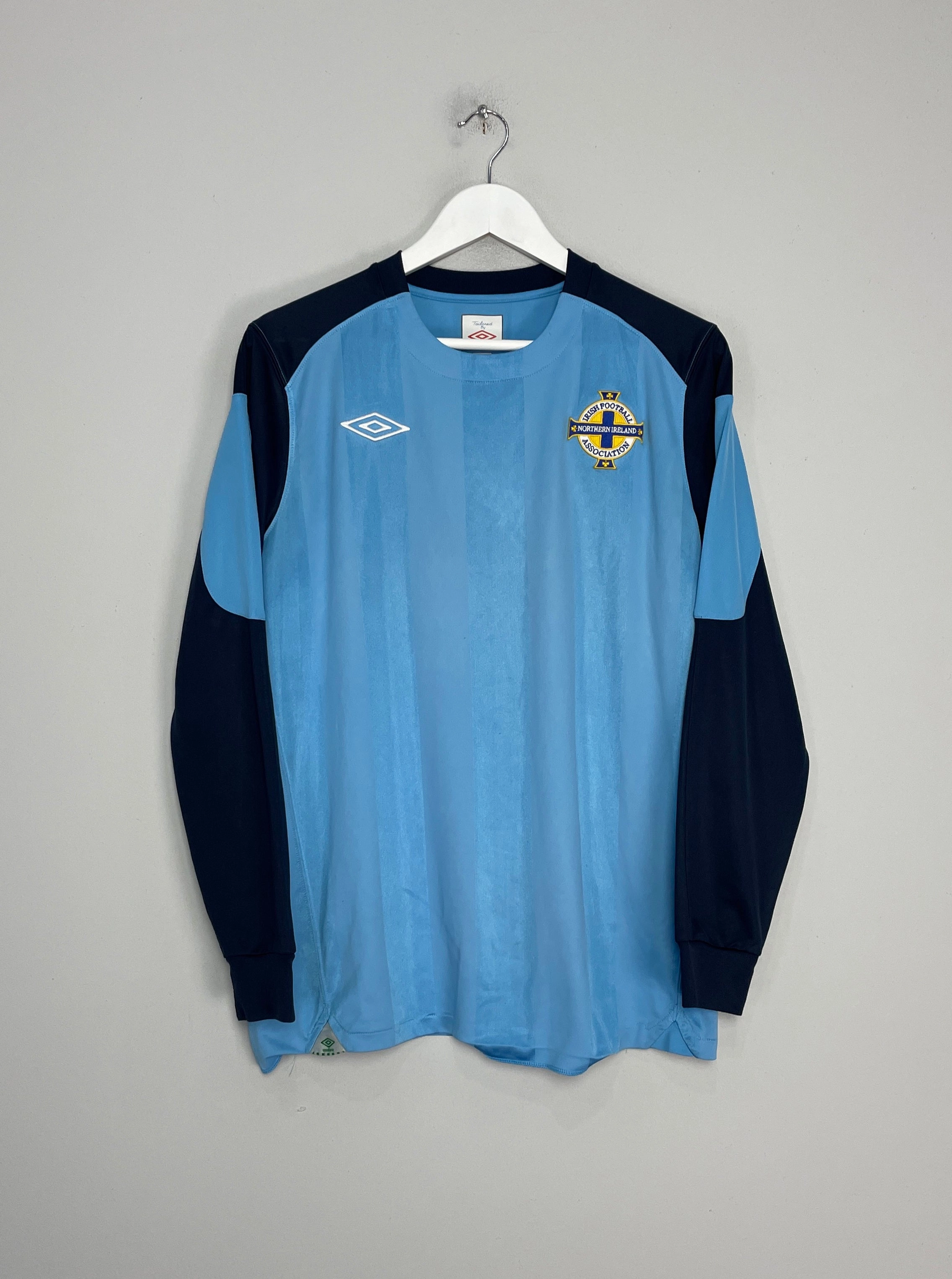 Vapor Transfer Fabric Anti Pilling Technology 2010/11 NORTHERN IRELAND GK SHIRT (M) UMBRO