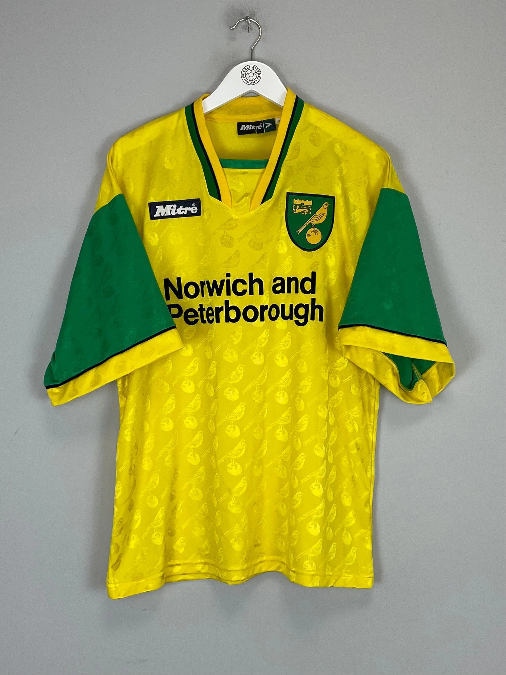 Seam Free Underarm Venting Bemberg Collar Finish 1996/97 NORWICH CITY HOME SHIRT (M) MITRE