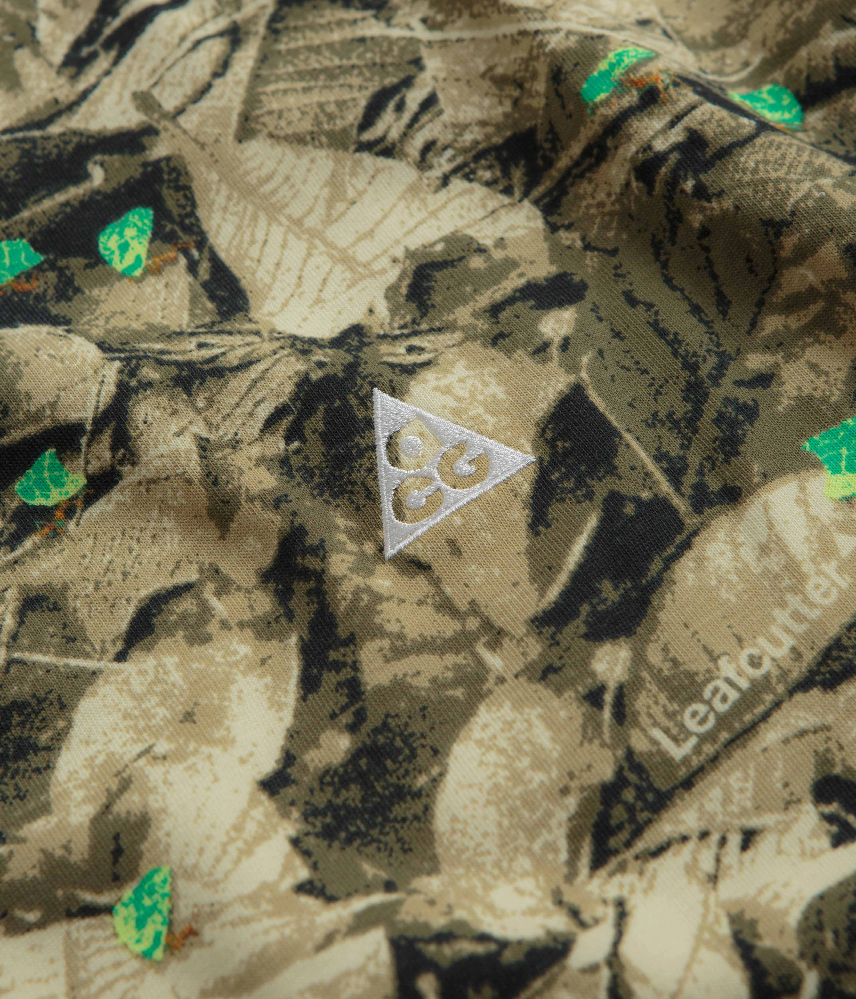 Temperature Control Fabric Nike ACG Leafcutter T-Shirt - Medium Olive