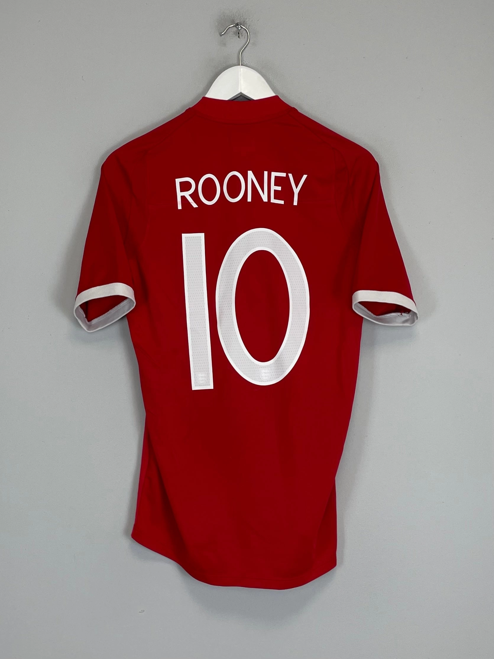 Gym Essentials Zero Distraction Tagging 2010/12 ENGLAND ROONEY #10 AWAY SHIRT (S) UMBRO
