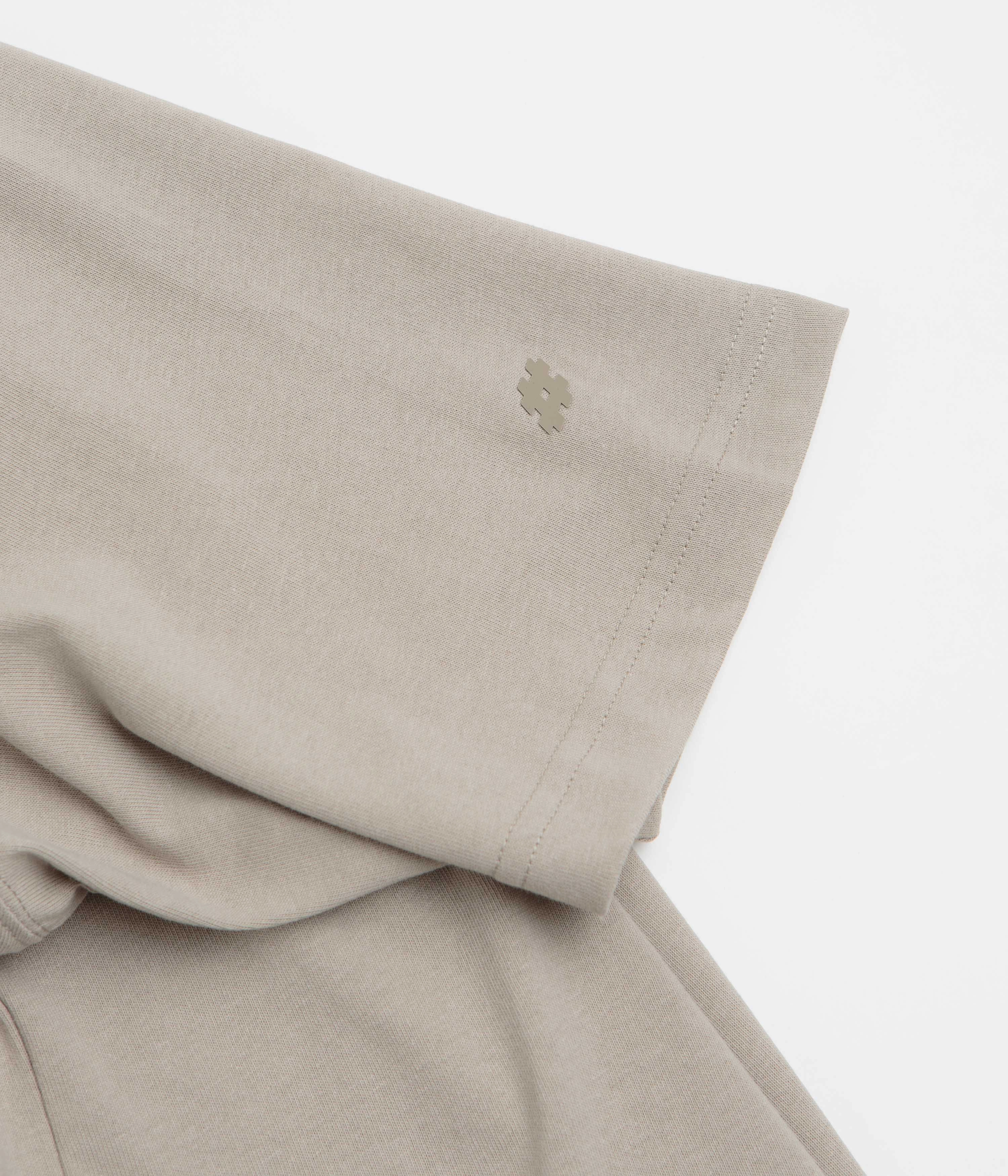 Lightweight Comfort Wear NoSideSeam New Balance Numeric T-Shirt - Arid Stone