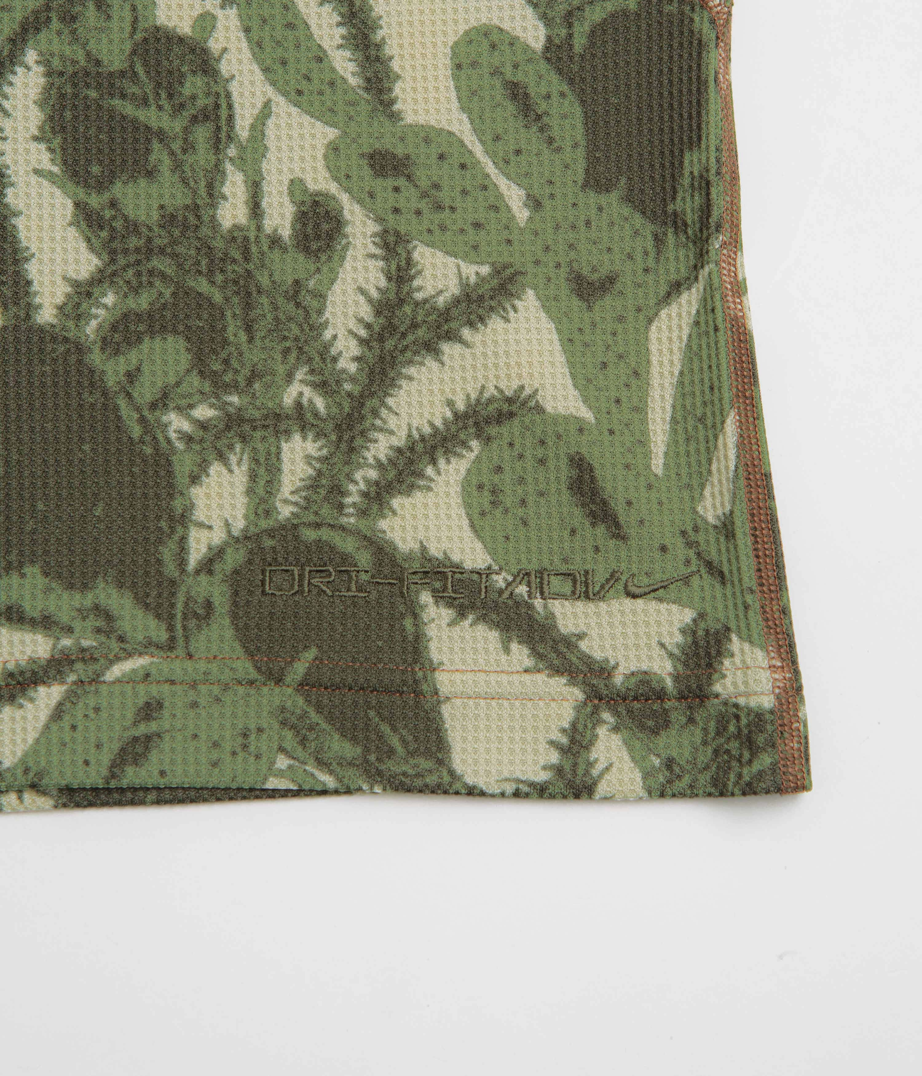 Edgy Everyday Layering Nike ACG AOP Chinati T-Shirt  - Light Khaki / Cargo Khaki / Summit White