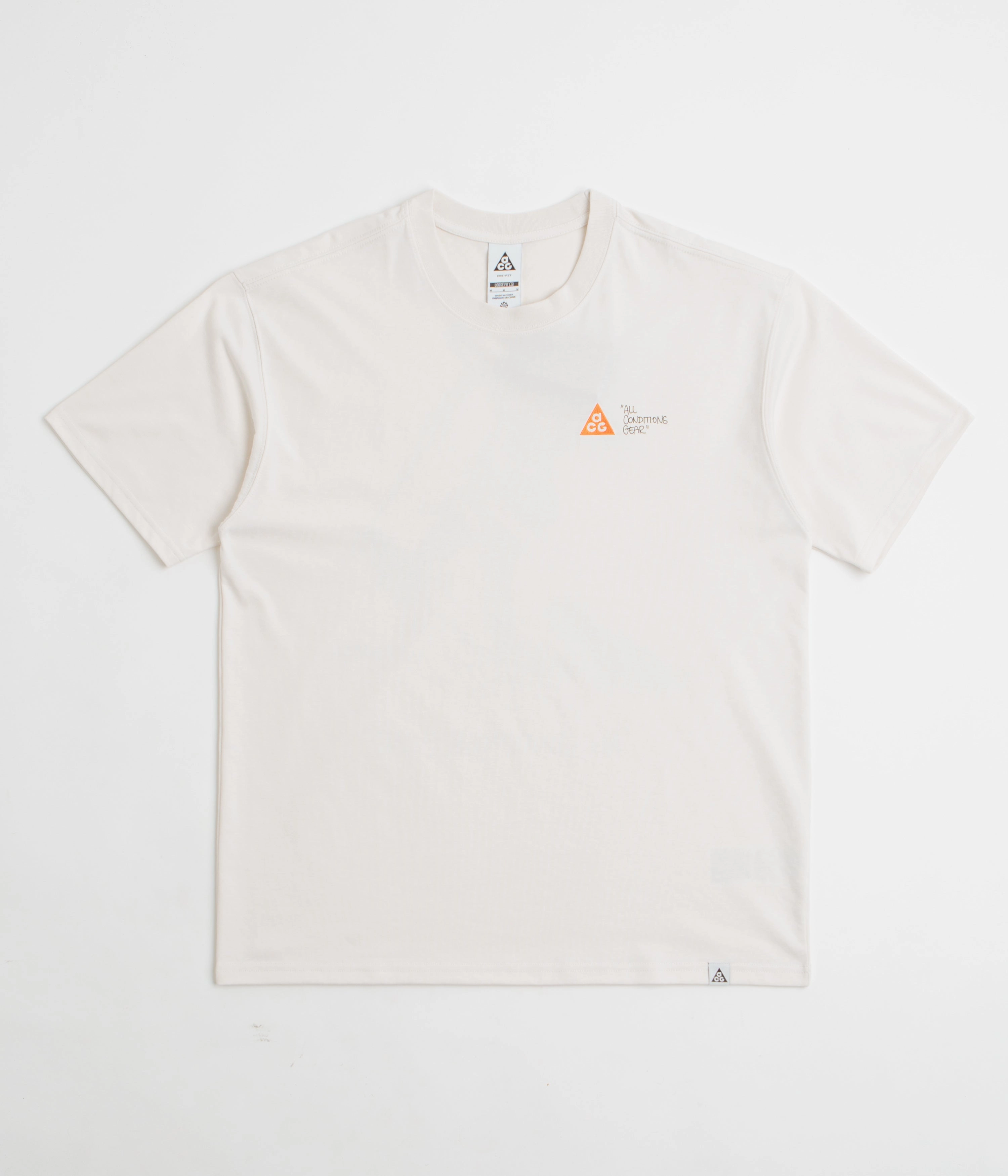 FadeResistantPrint Nike ACG Guide T-Shirt - Phantom