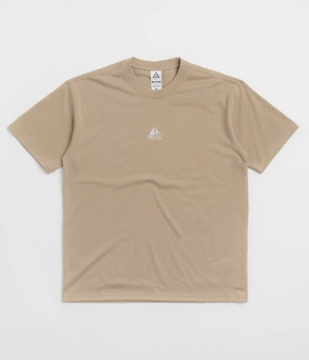 Nike ACG Lungs T-Shirt - Khaki Universal Silhouette