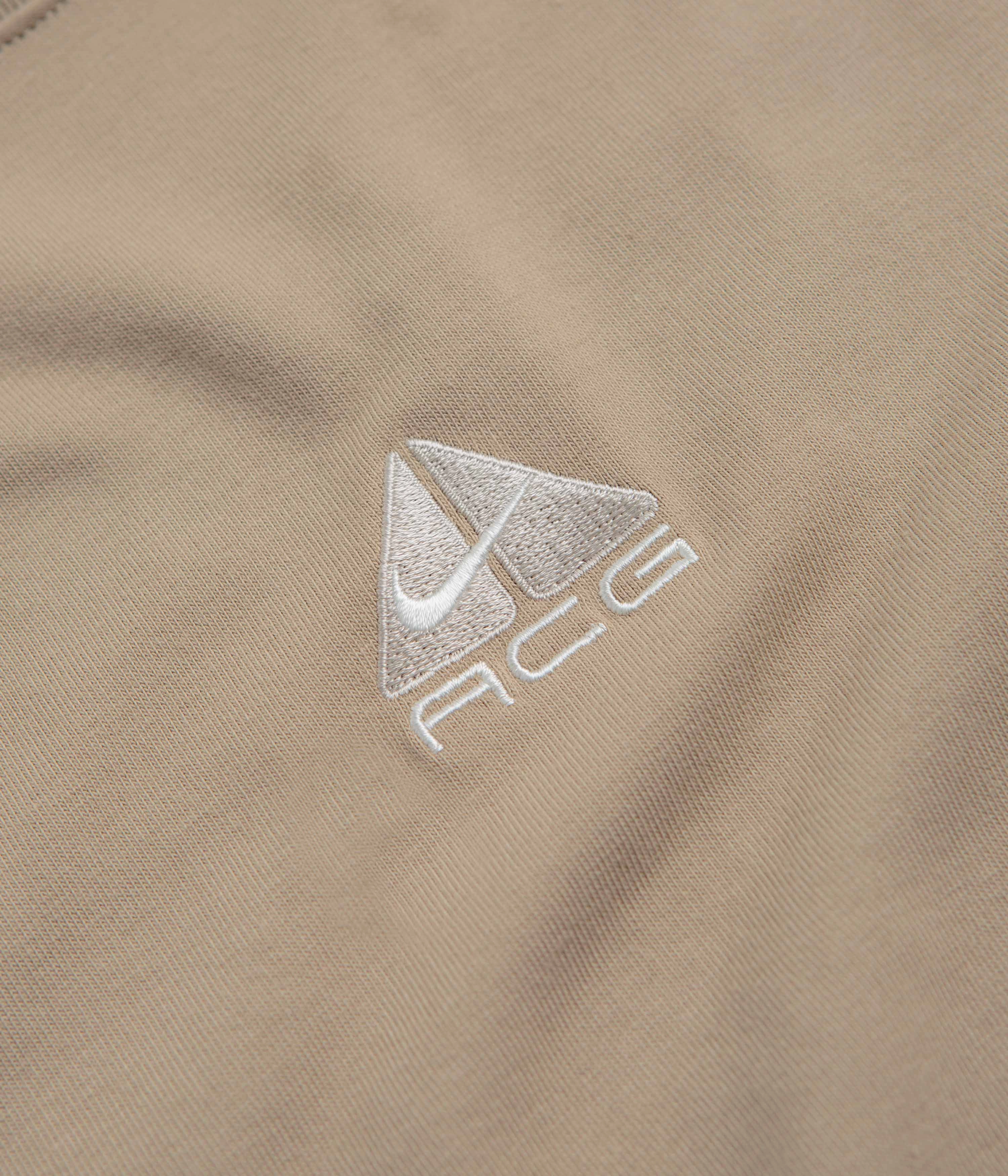 Moisture Wicking Fabric Nike ACG Lungs T-Shirt - Khaki