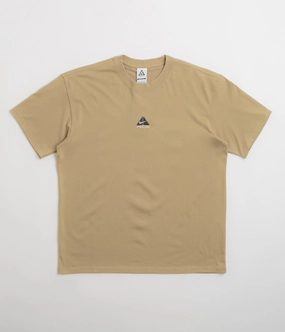 Eco Friendly Dyes Nike ACG Lungs T-Shirt - Parachute Beige