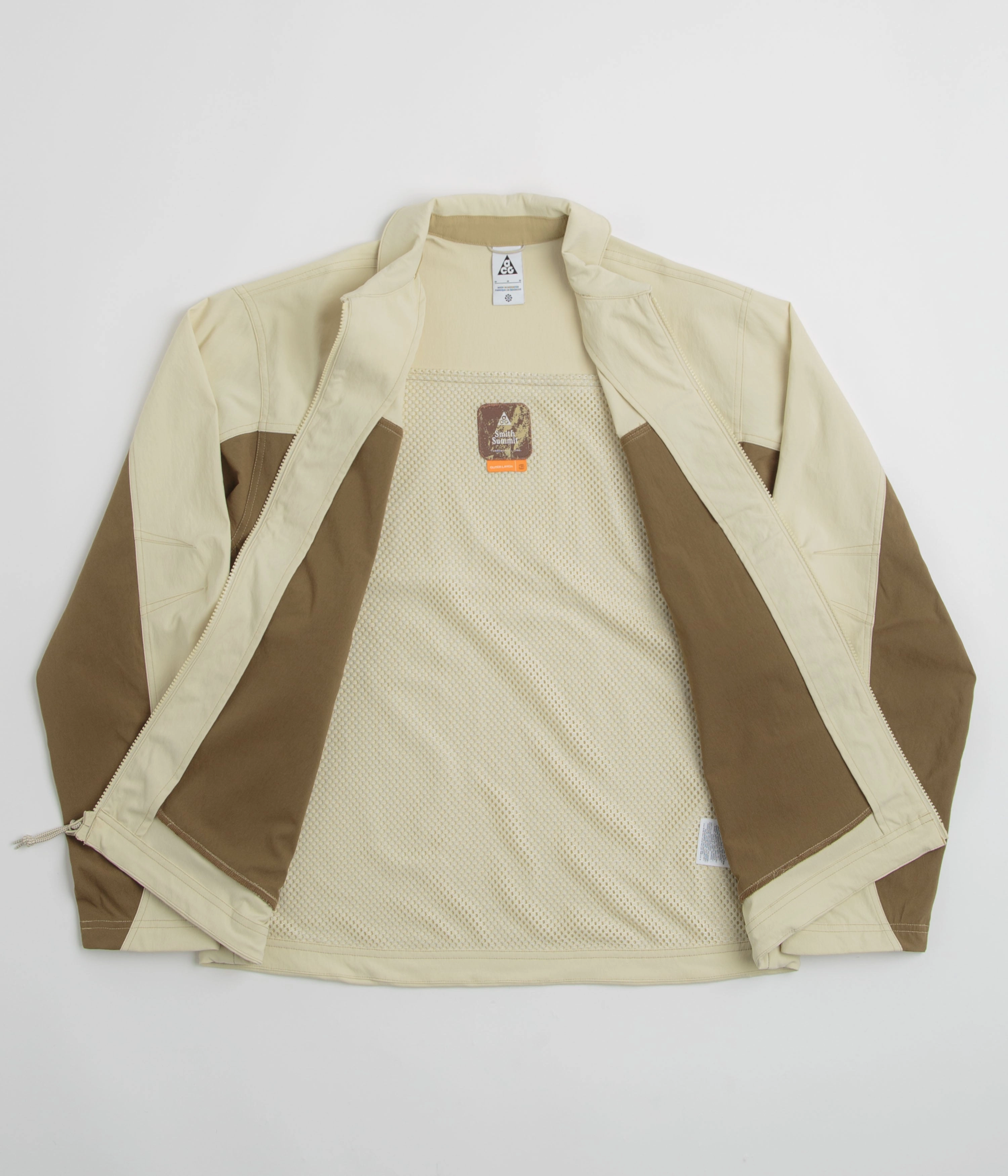 Nike ACG Smith Summit Jacket - Light Khaki / Parachute Beige / Summit White Formula Soft Touch