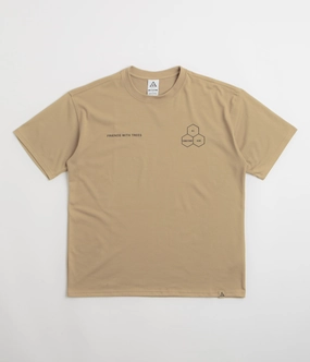 Everyday Top Nike ACG Walk Tree T-Shirt - Parachute Beige