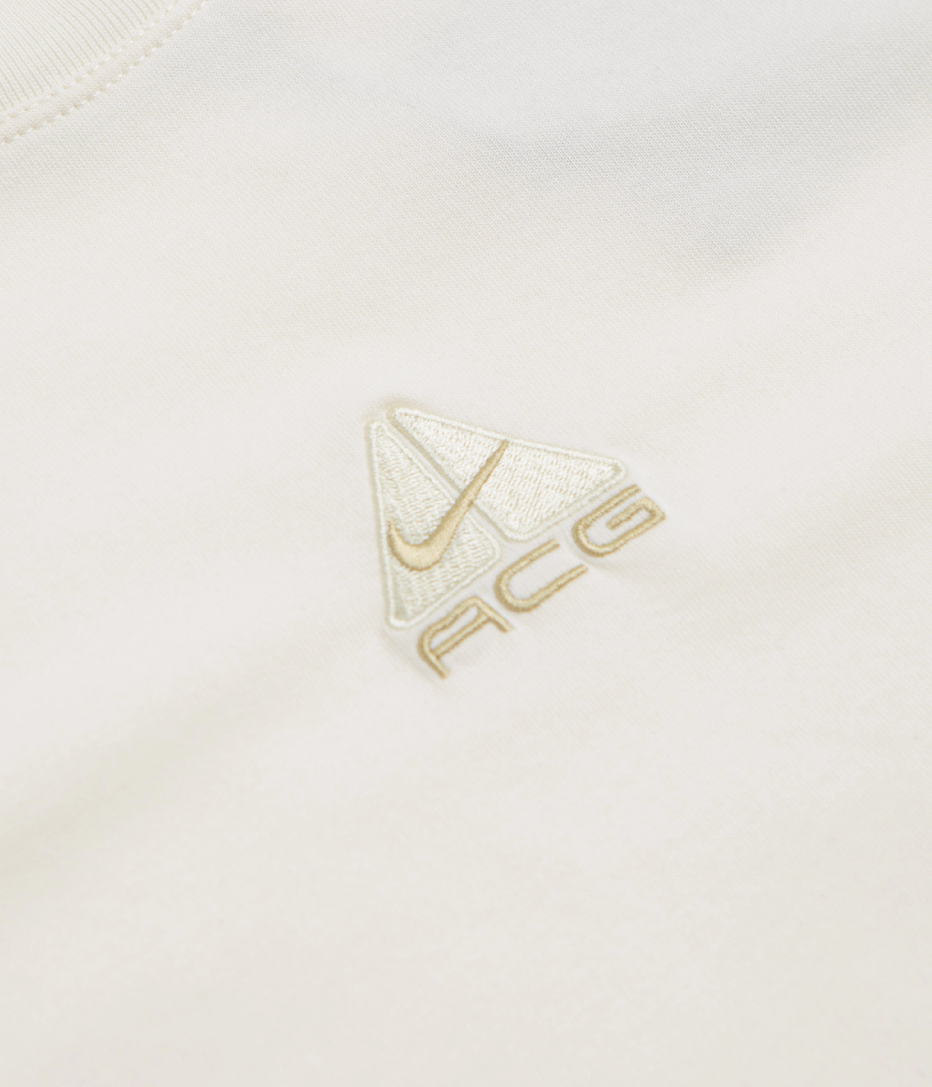 fade resistant color NIke ACG Womens Baby Lungs T-Shirt - Pale Ivory / Light Khaki / Parachute Beige