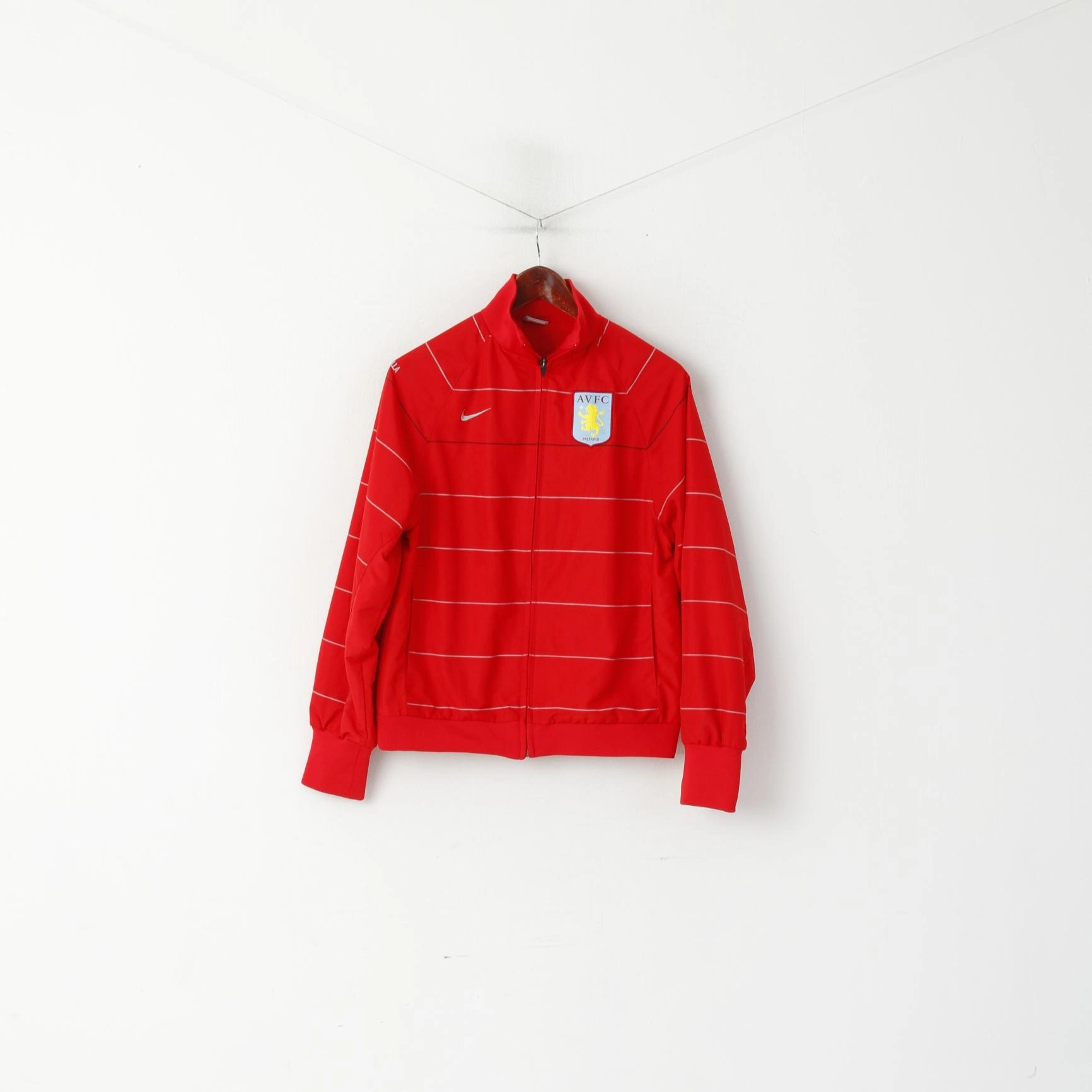 Abrasion Resistant Panels Moment Nike Aston Villa Men S Jacket Red AVFC Football Full Zip Sportswear Track Top