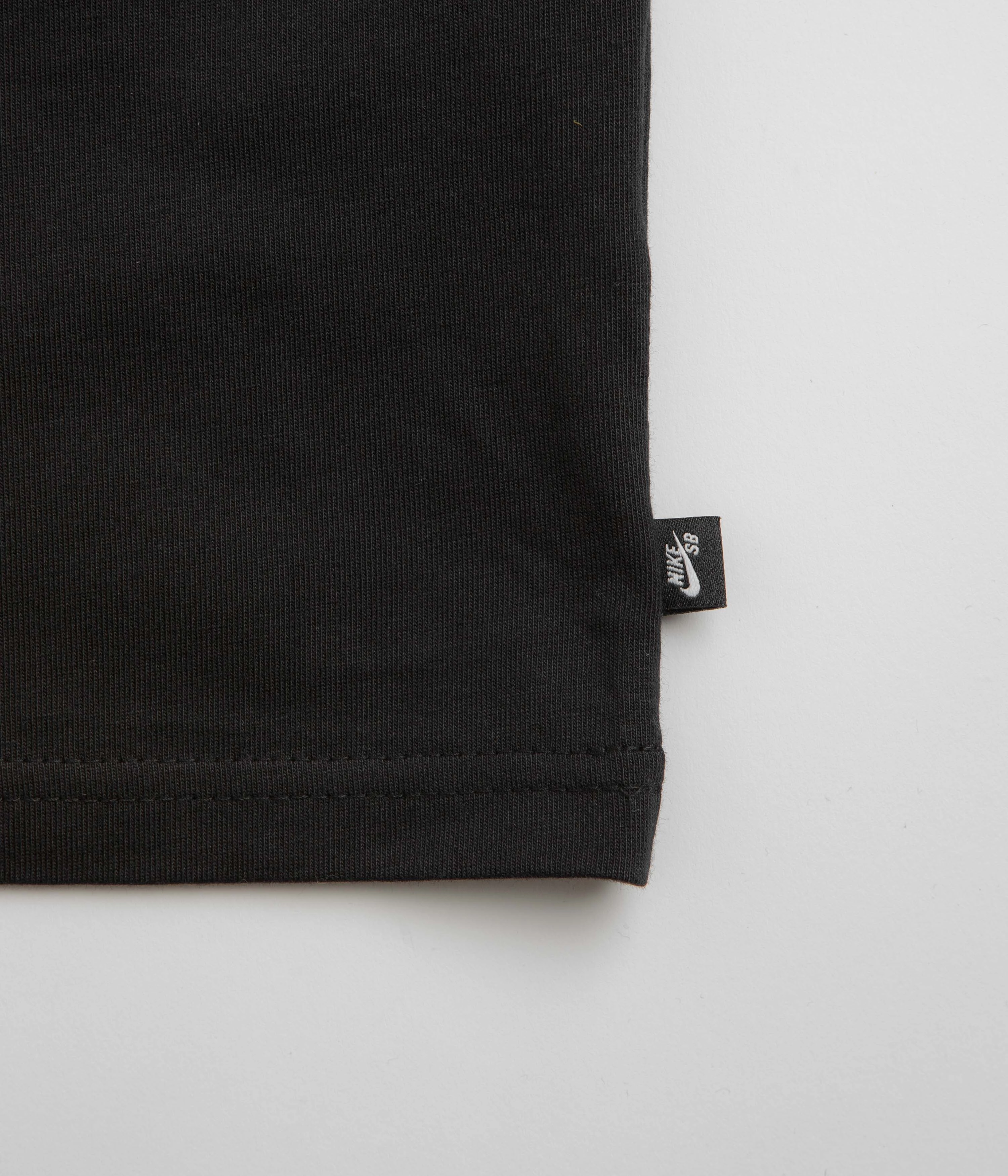 Nike SB Large Logo T-Shirt - Black / White Fit For Movement