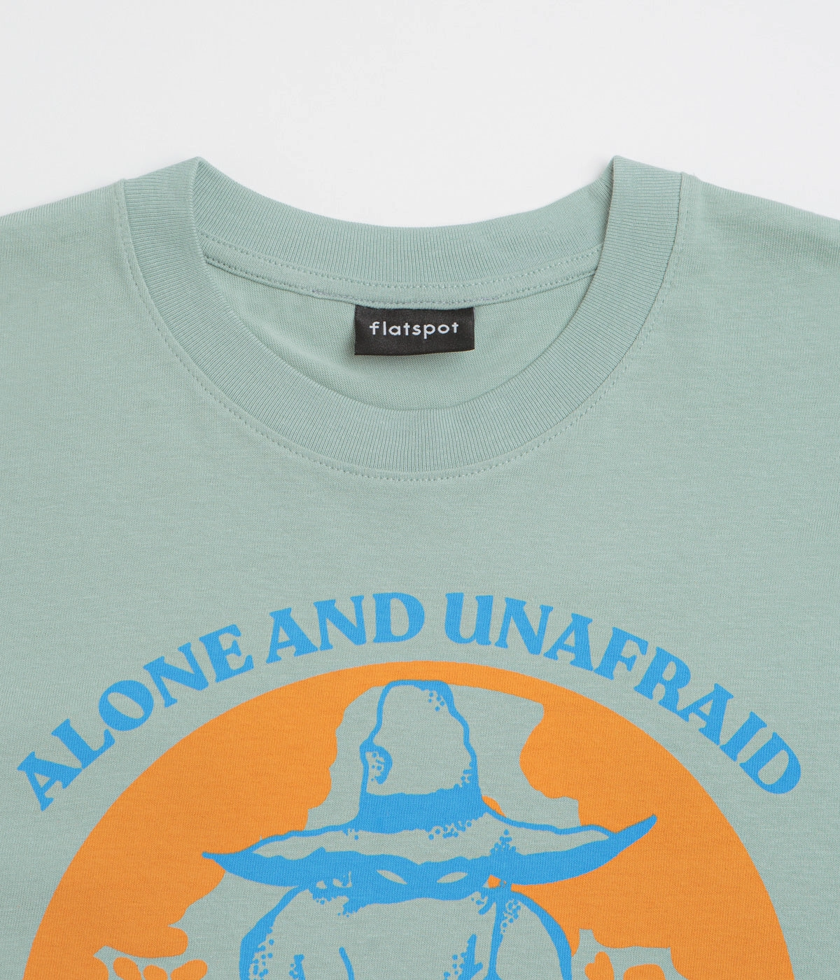 sequined details flatspot Alone And Unafraid T-Shirt - Blue Aloe