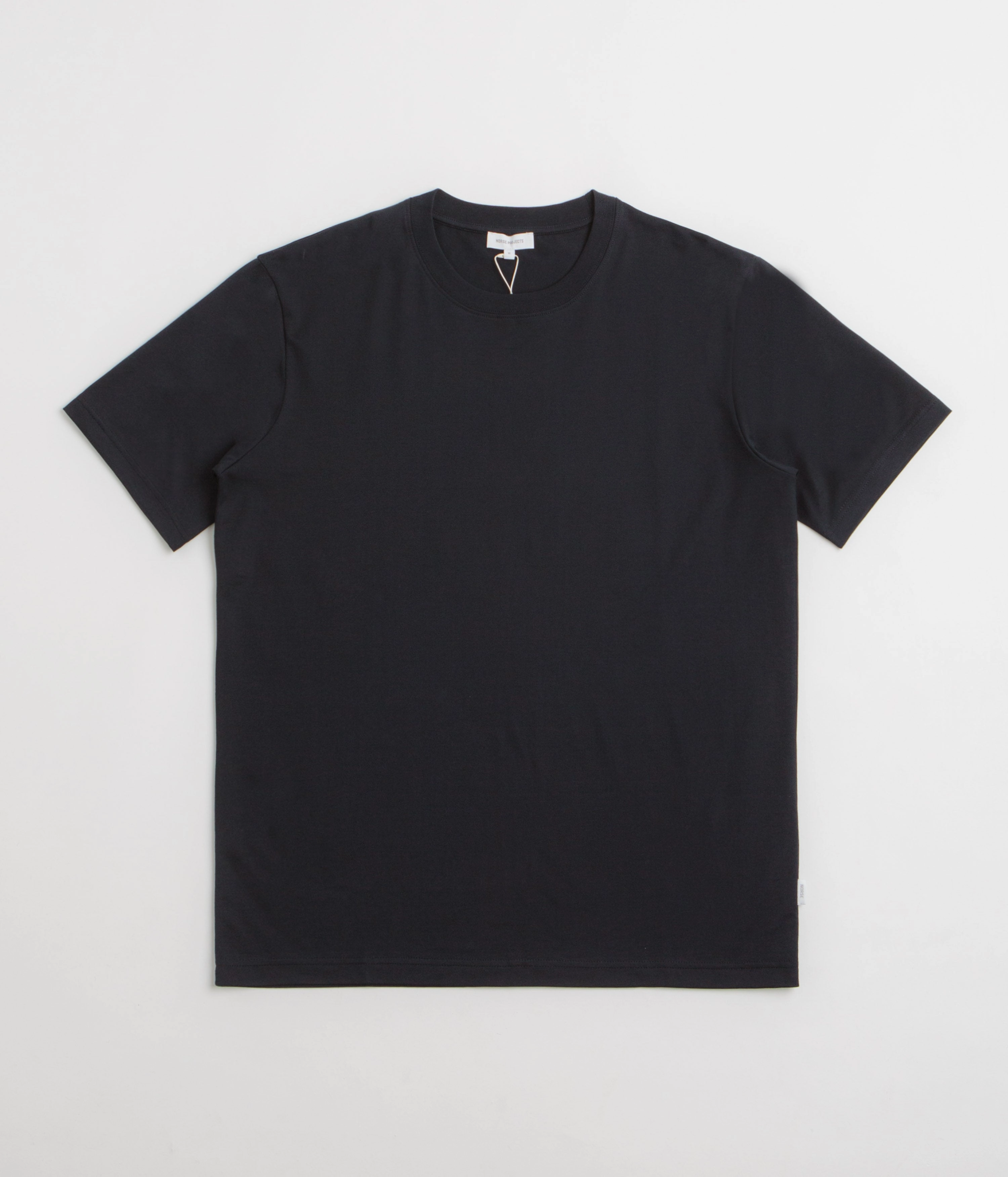 Norse Projects Standard T-Shirt - Dark Navy MoistureControlFibers Unisex versatility