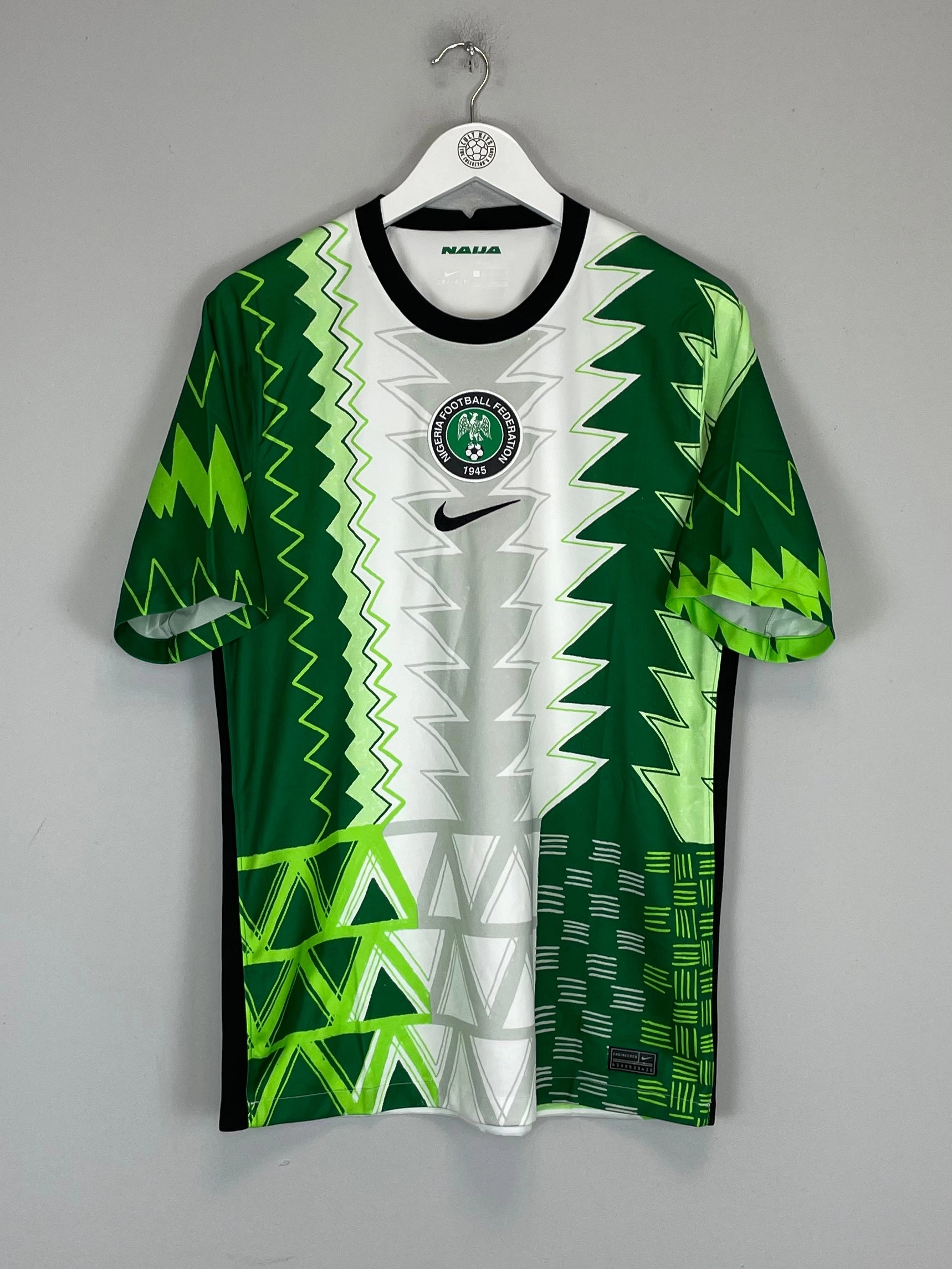 Reflective accents Form Focus 2020/21 NIGERIA HOME SHIRT (L) NIKE