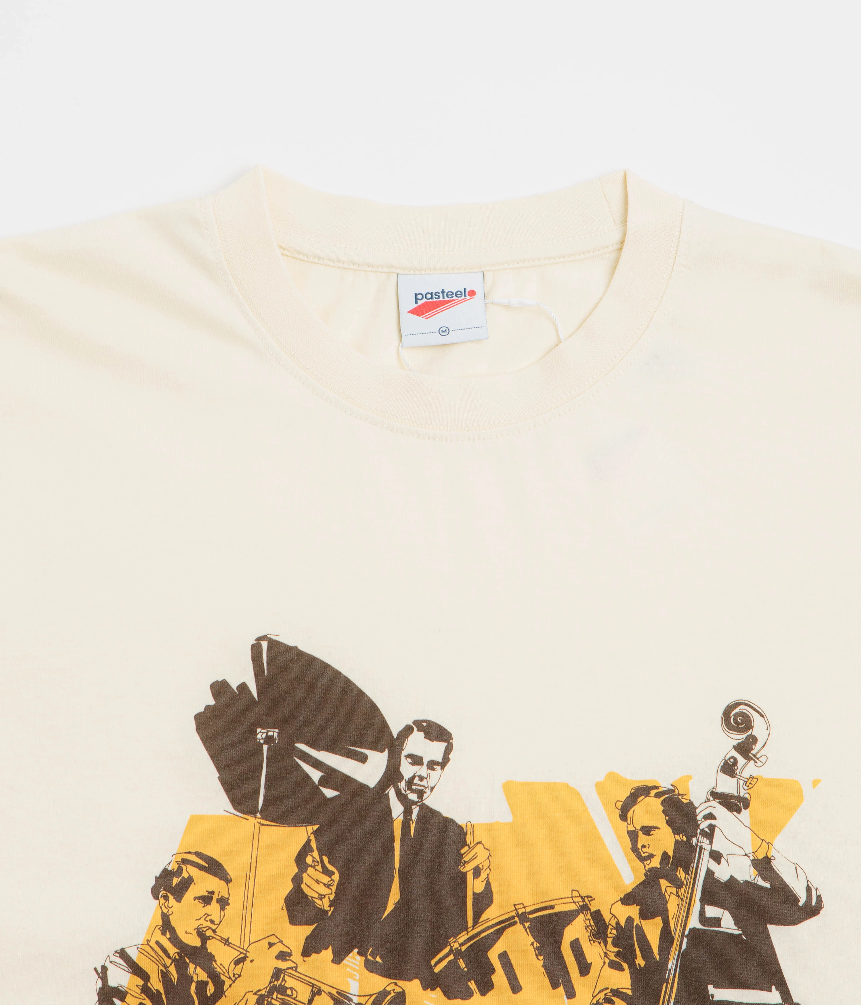 Cozy Style City Outfit Pasteelo Jazz Cats T-Shirt - Cream