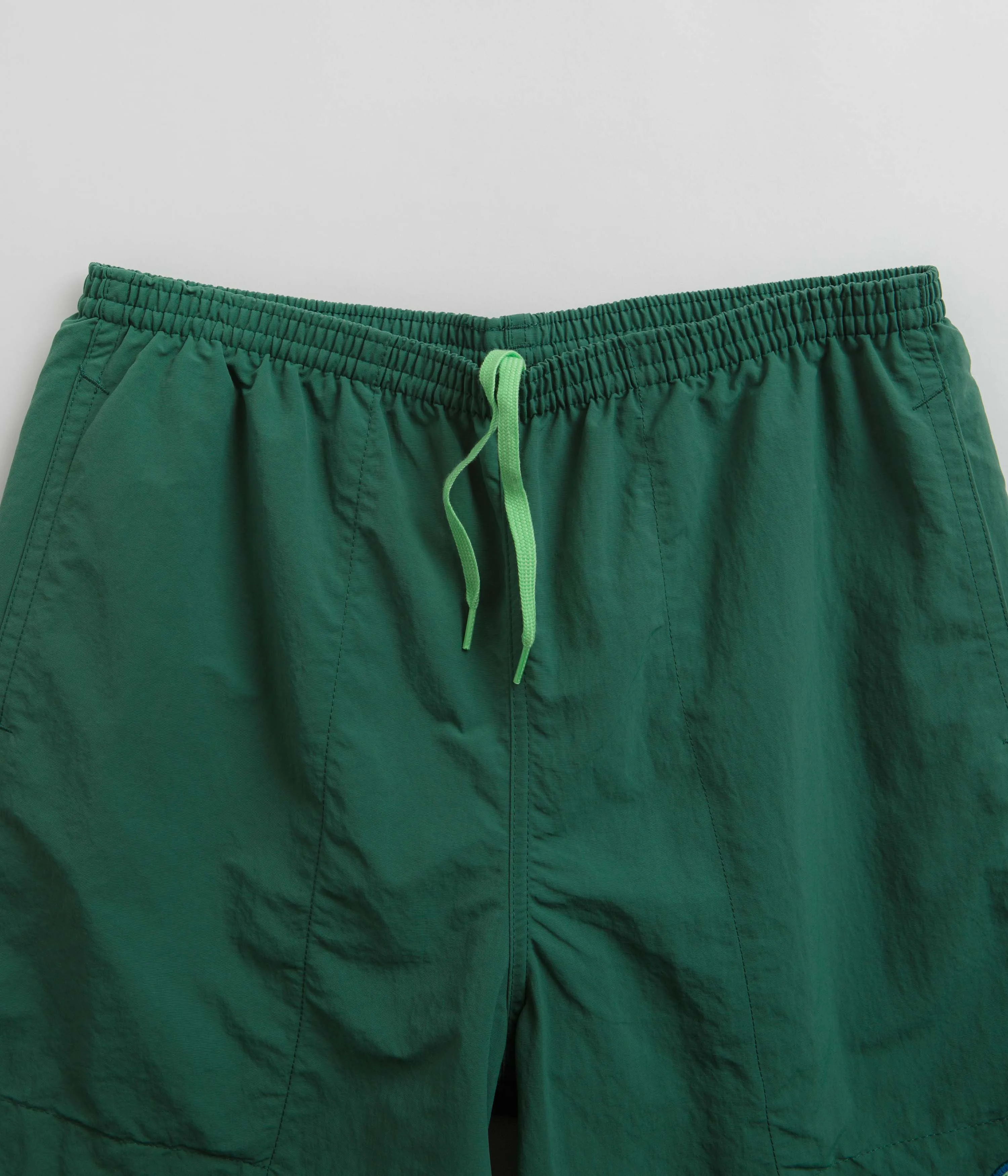 Patagonia Baggies Longs 7" Shorts - GPIW Crest: Conifer Green homecoming Nylon shorts