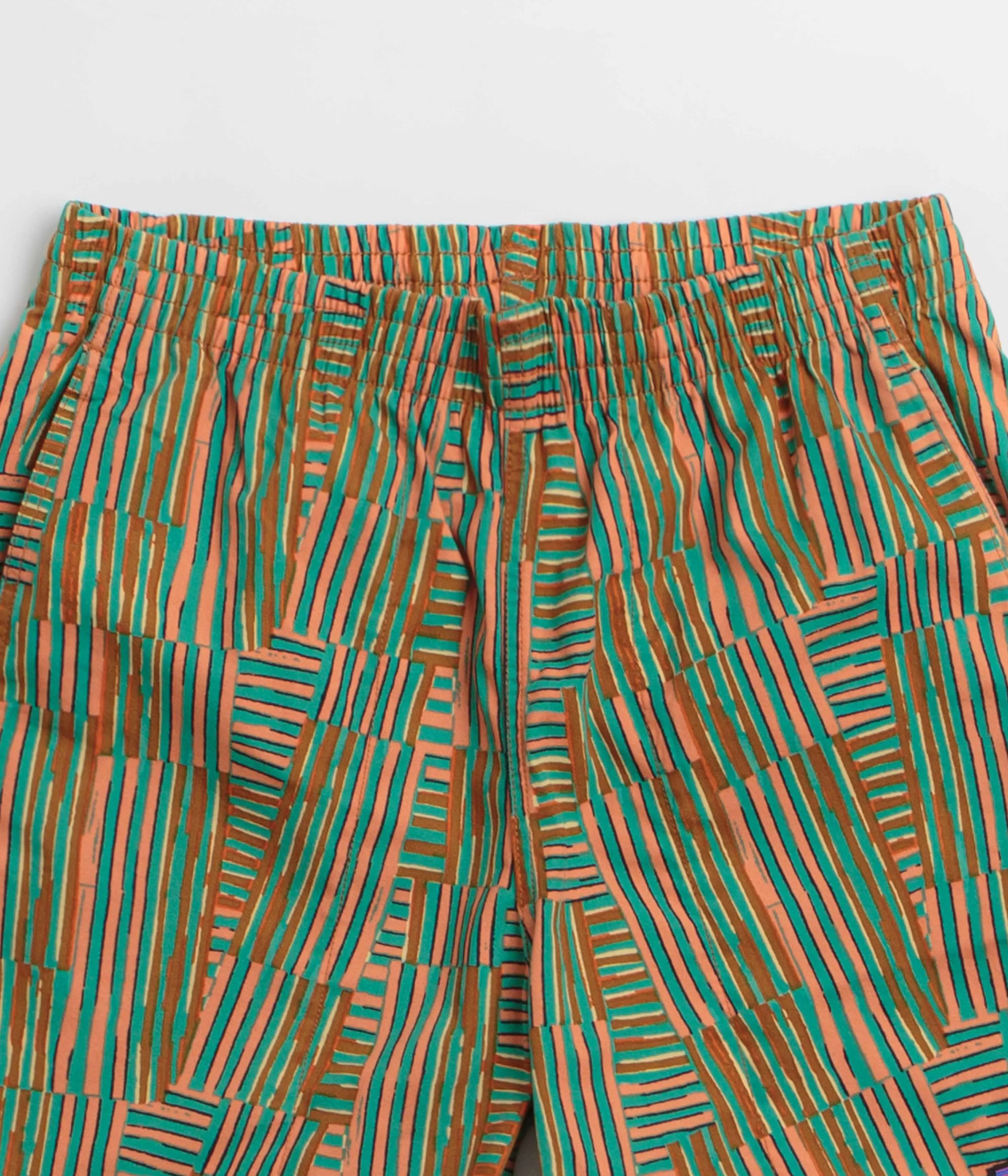 Street Mood Abrasion Resistant Edges Patagonia Funhoggers Shorts - Quilty Fitz: Heartleaf Green