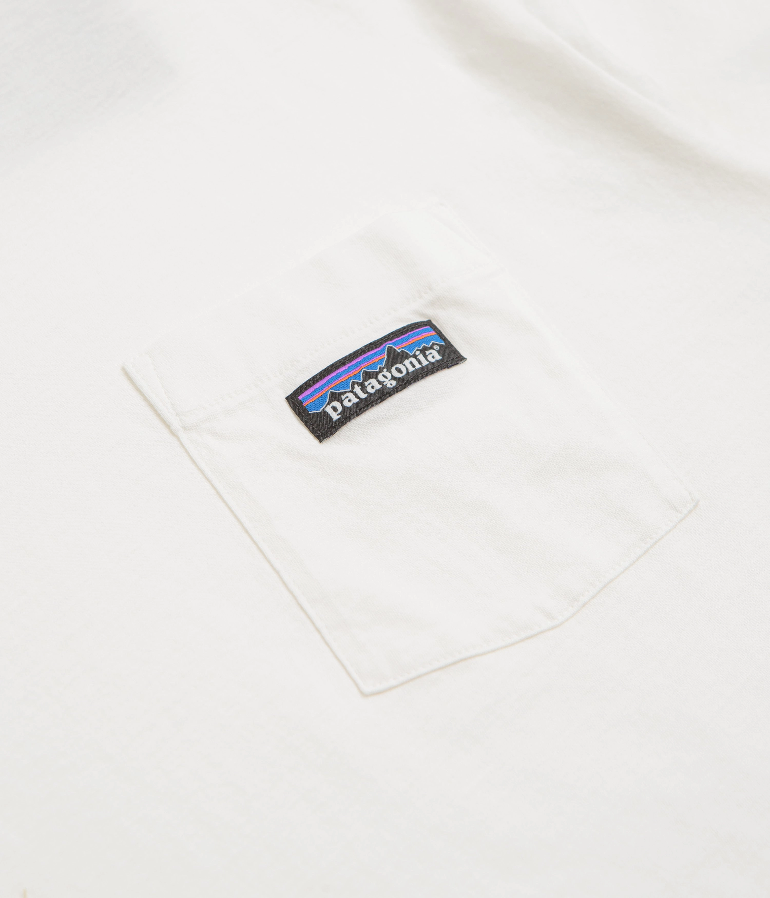light layering Patagonia Daily Pocket T-Shirt - Birch White