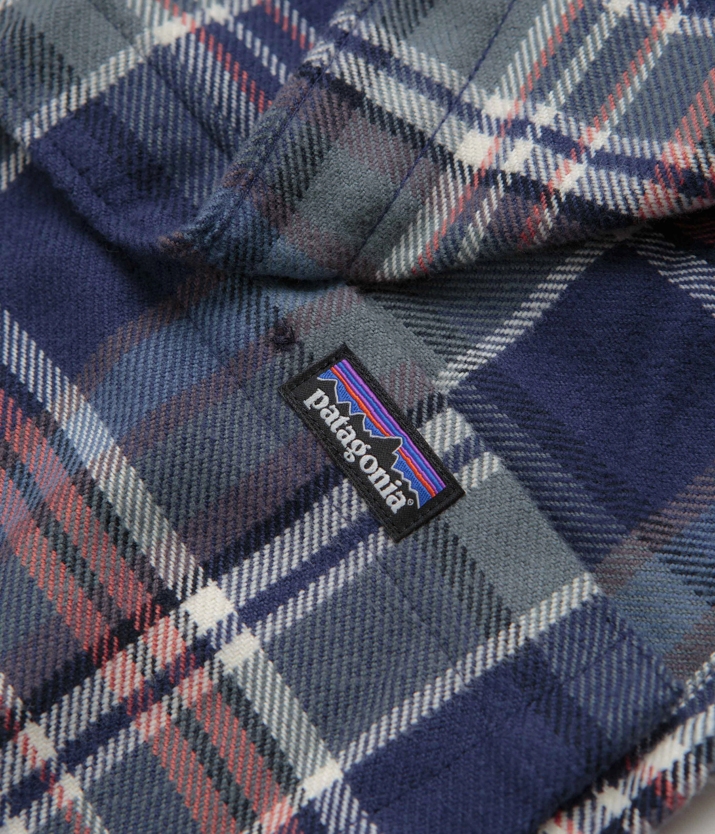 High Street Fashion Patagonia Fjord Flannel Shirt - Adventurer: New Navy