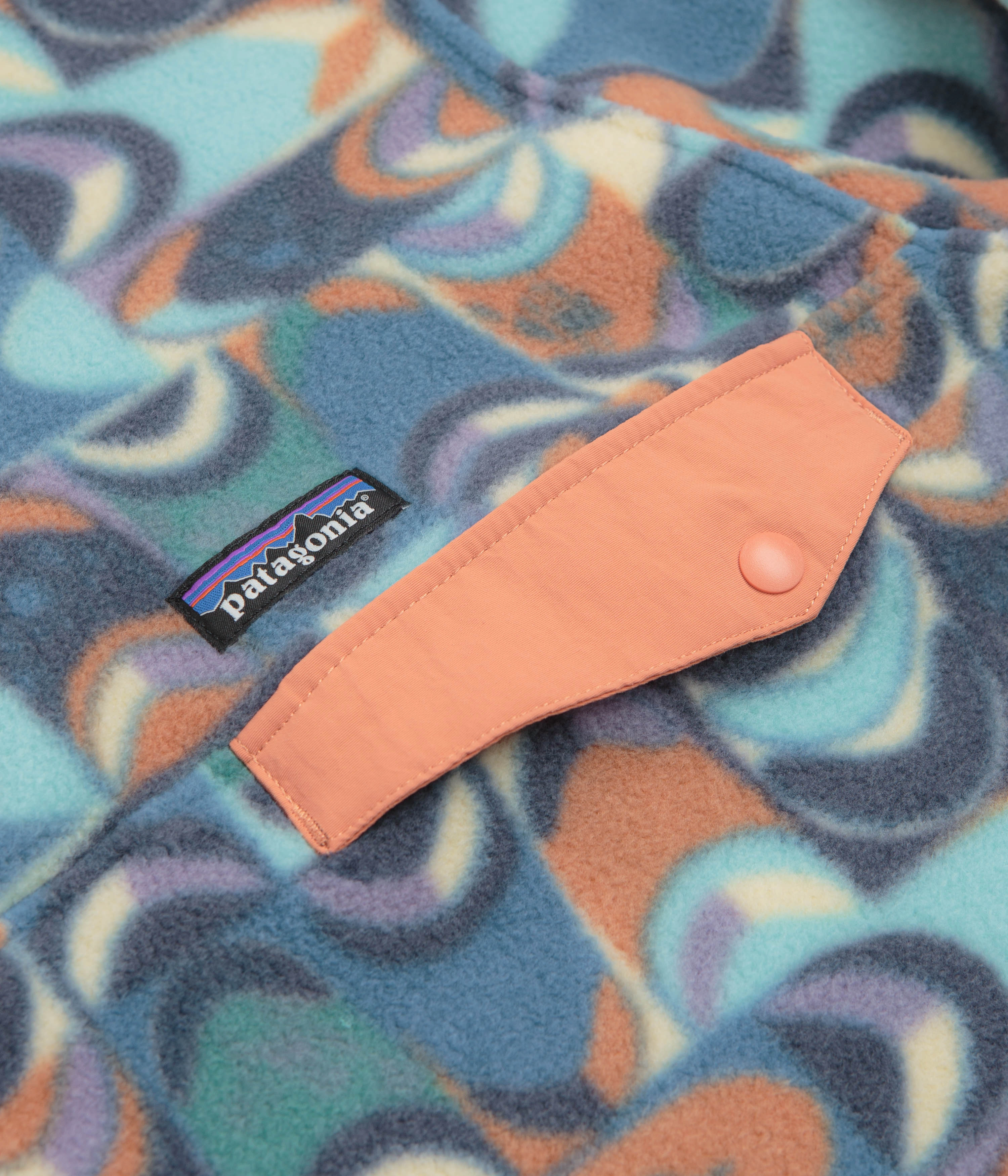 Everyday Gear Under Shell Patagonia Lightweight Synchilla Snap-T Fleece - Swallowtail Geo: Still Blue