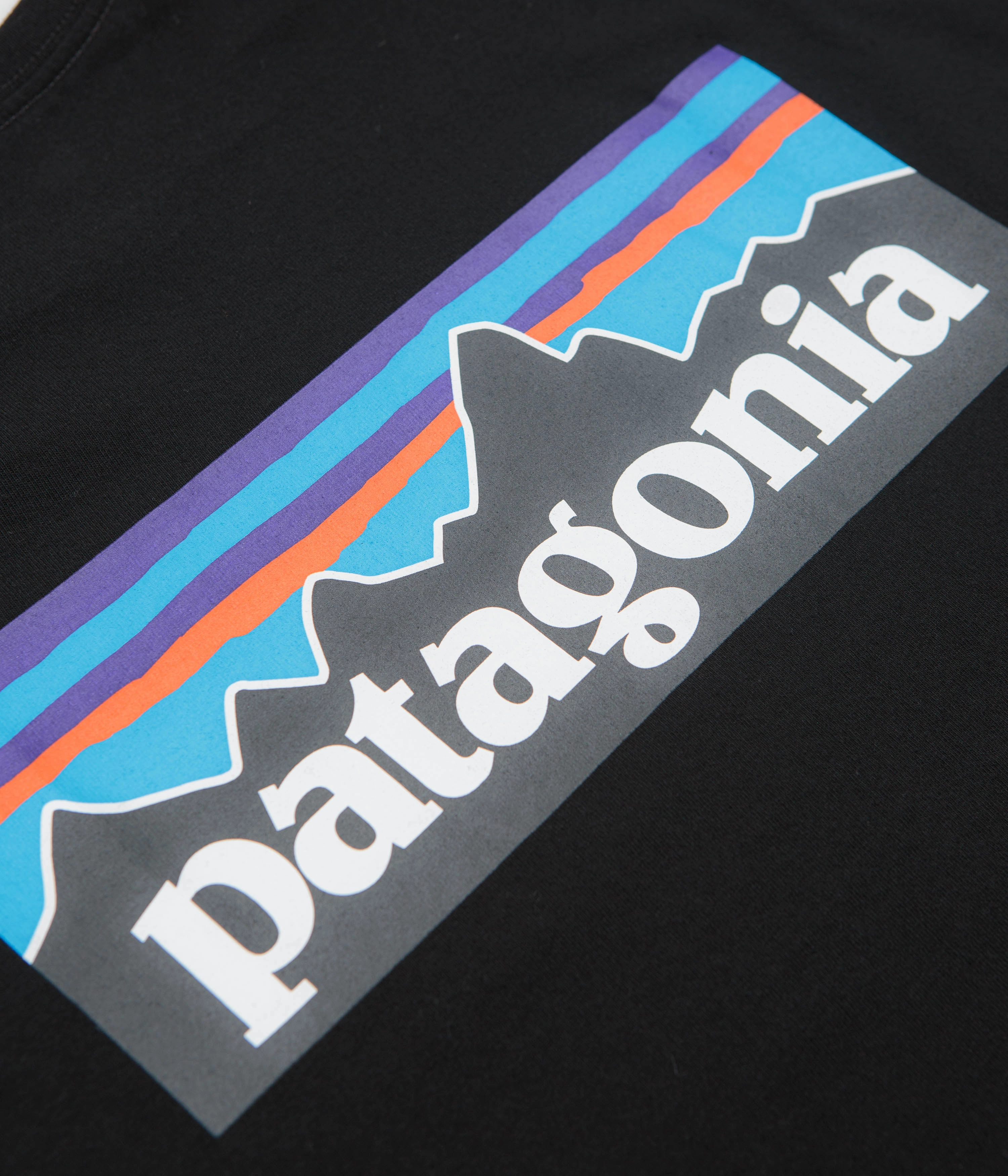 Patagonia P-6 Logo Responsibili-Tee T-Shirt - Black Long sleeved warmth Bold Design