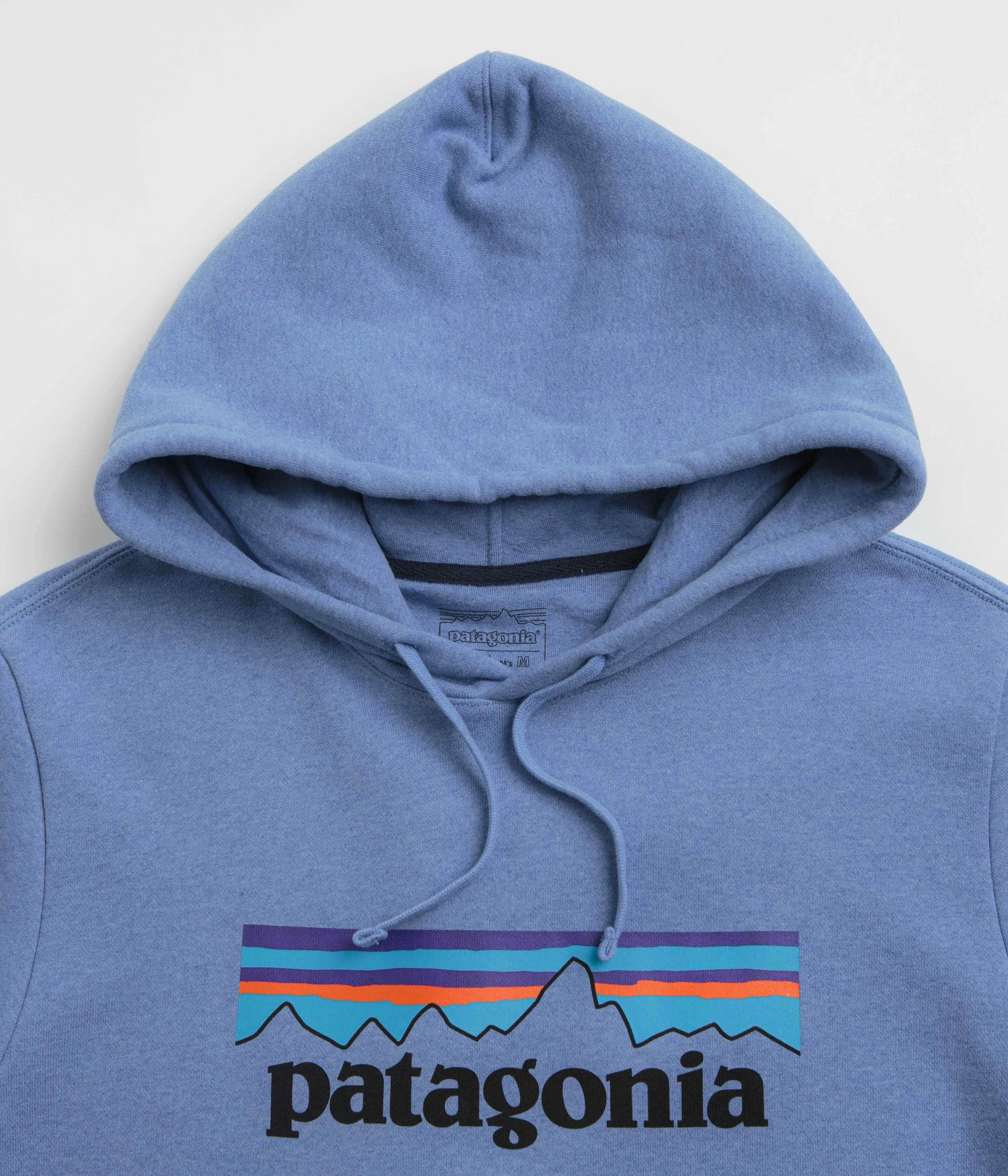 solo adventure Rabbit like Patagonia P-6 Logo Uprisal Hoodie - Abundant Blue