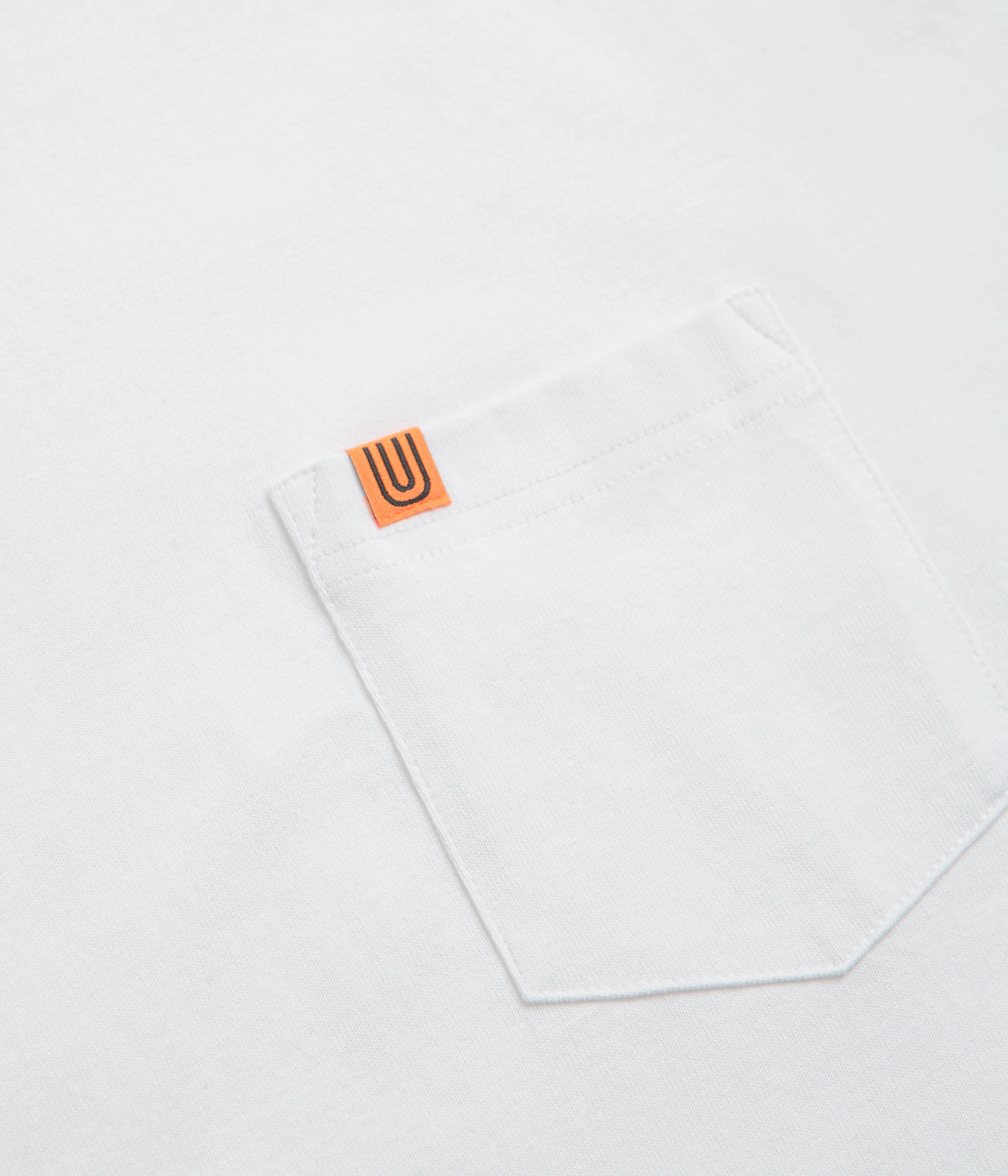 Classic Trend Look Universal Overall Pocket T-Shirt - White