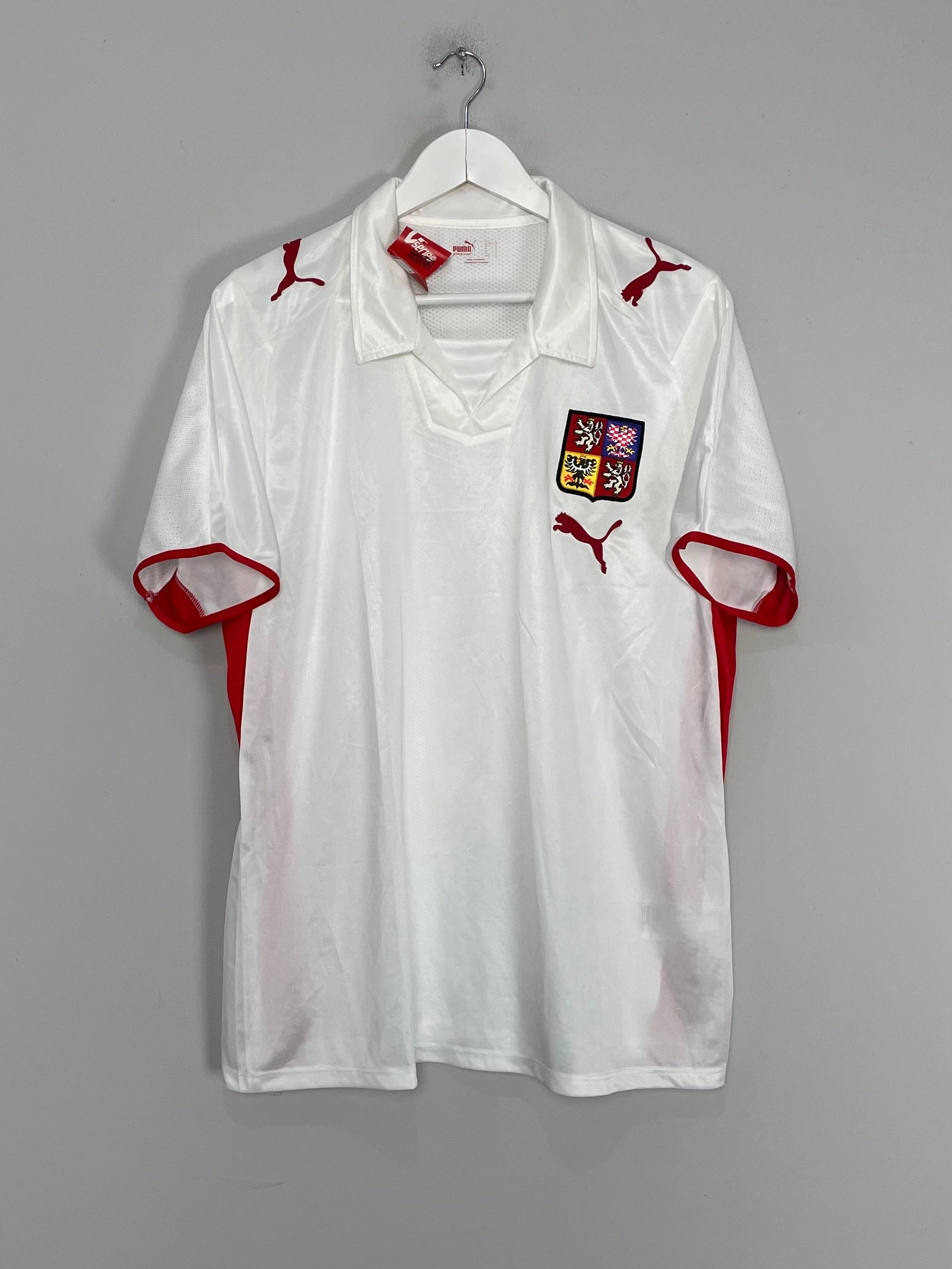 2008/09 CZECH REPUBLIC *BNWT* AWAY SHIRT (L) PUMA Training Ready Gear