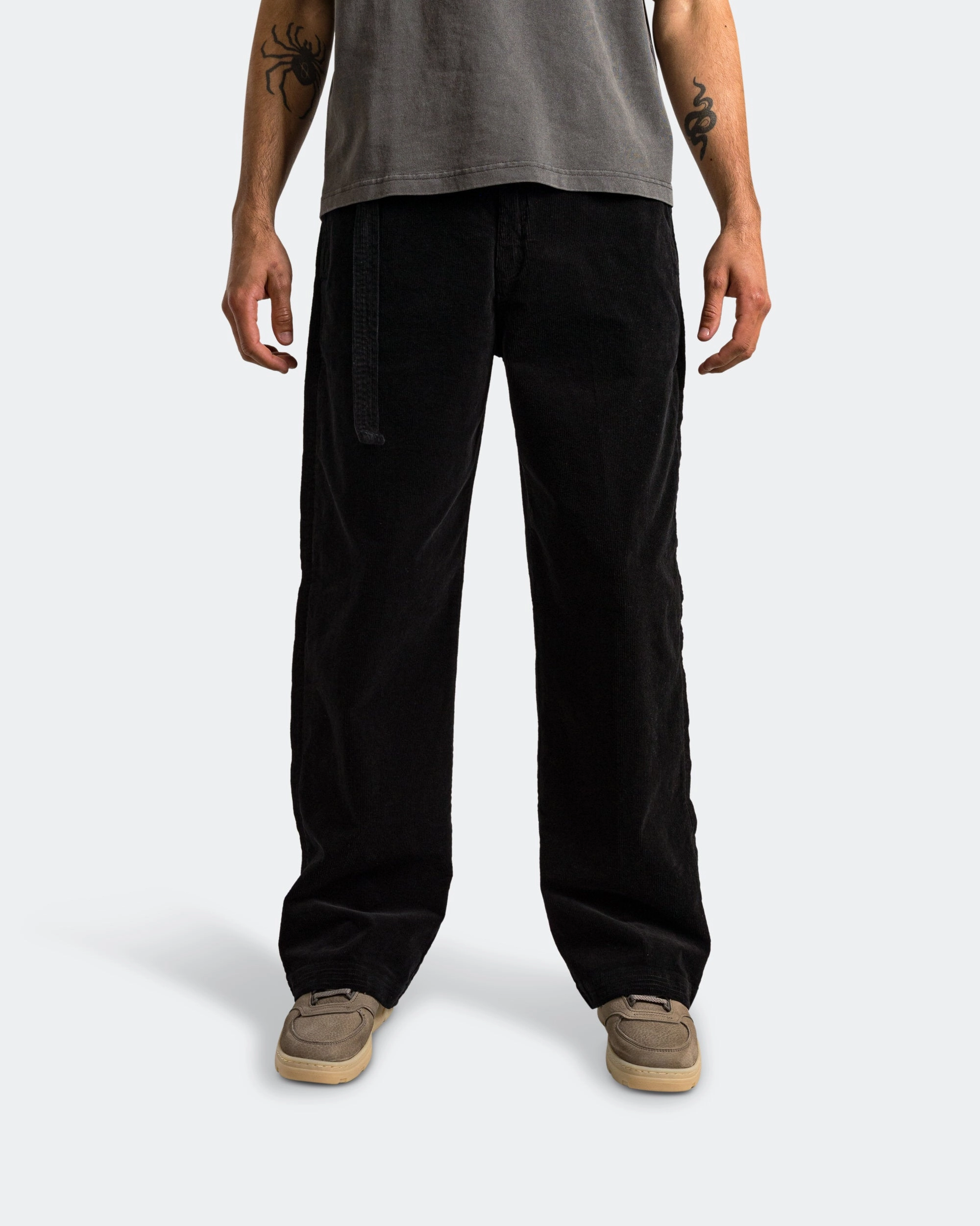 Pleated Work Pant - Vintage Black Effortless Wear