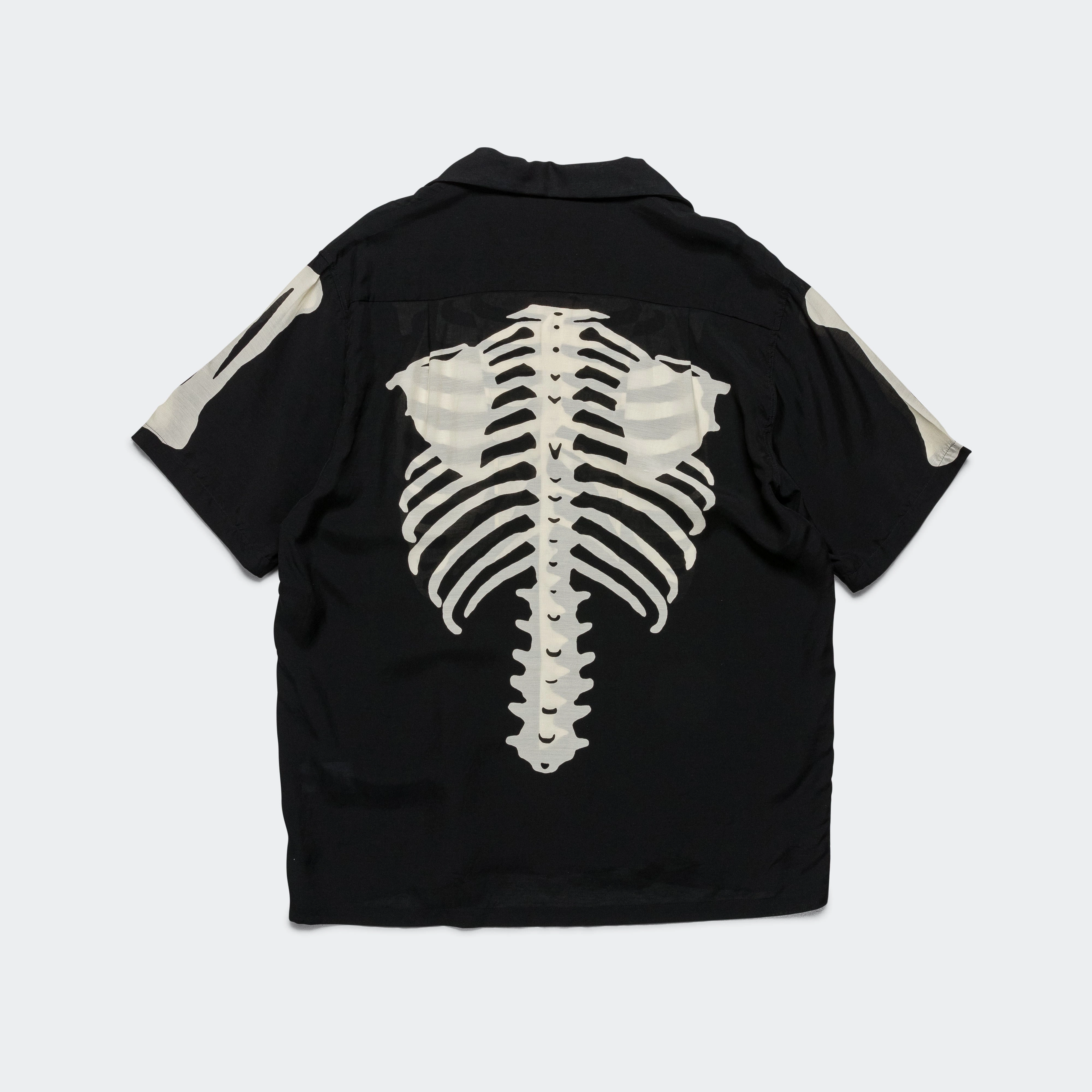 Fashion-Forward Silk Rayon BONE Aloha Shirt - Black