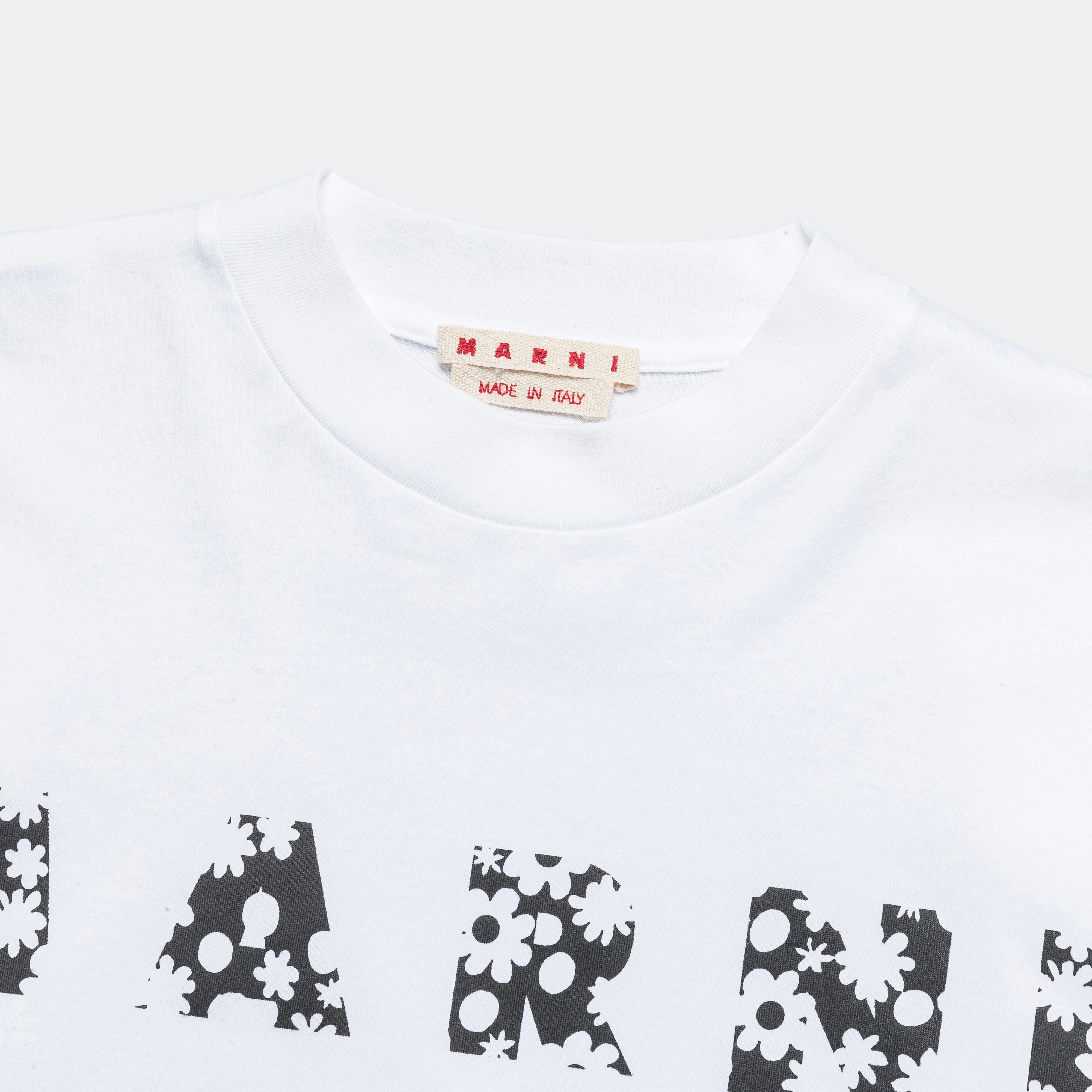 Pop Fields Logo T-Shirt - LilyWhite Fashionable Comfort