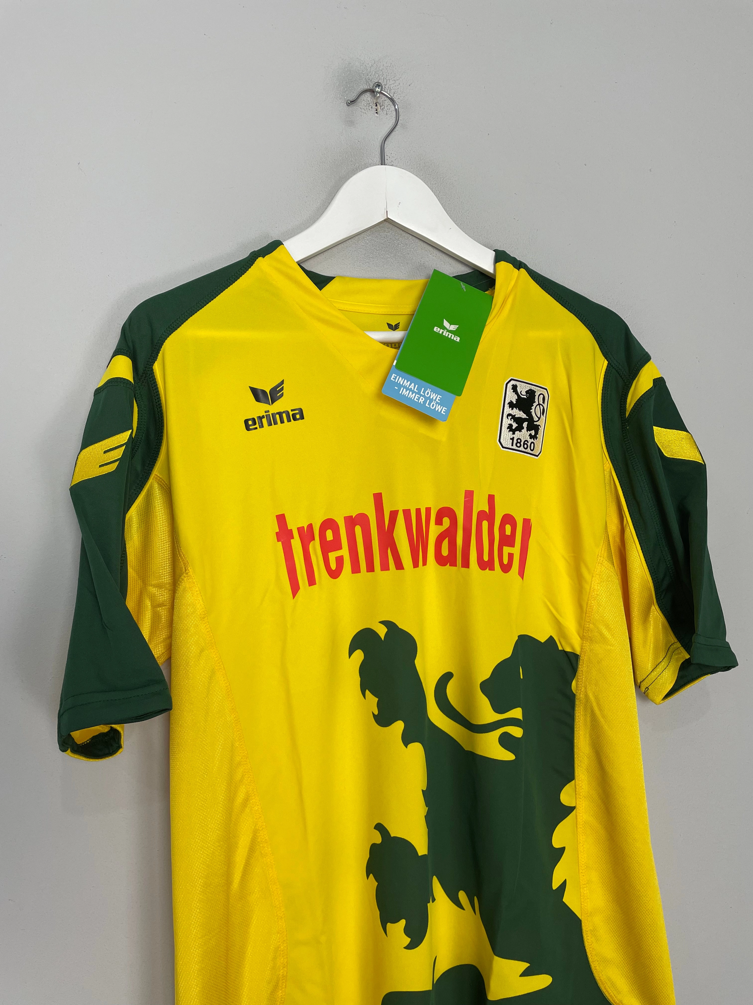 Core Feel 2008/09 1860 Munich *BNWT* Third Shirt (XL) Erima