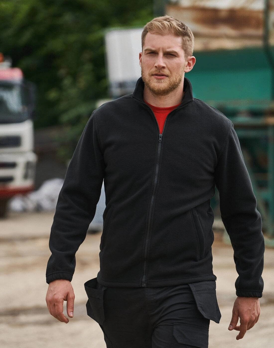 Pro Fleece  Jacket | BLACK Cozy Wear Adventure Look