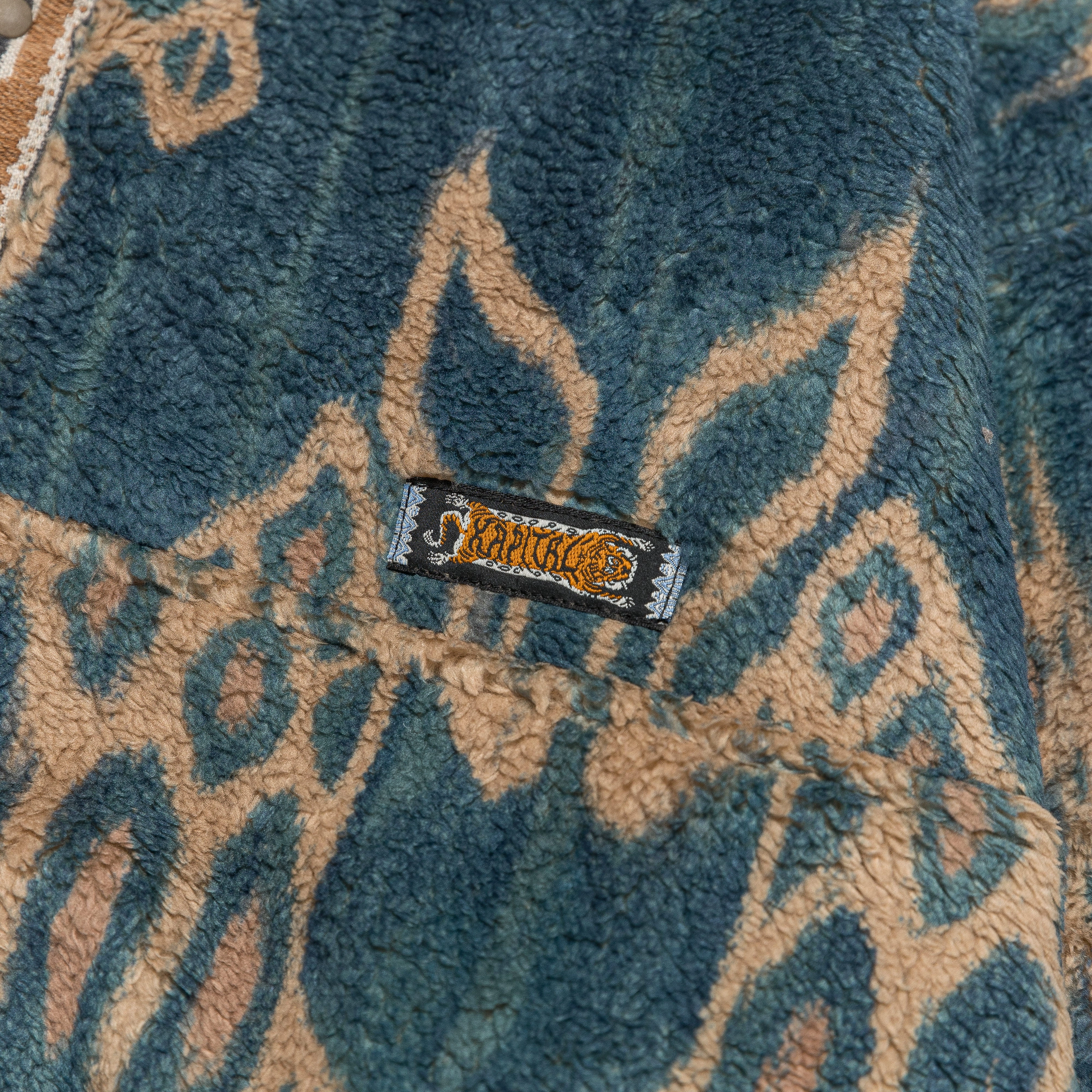 JAVA KASURI Fleece Pullover - Navy Adjustable Detachable Hood