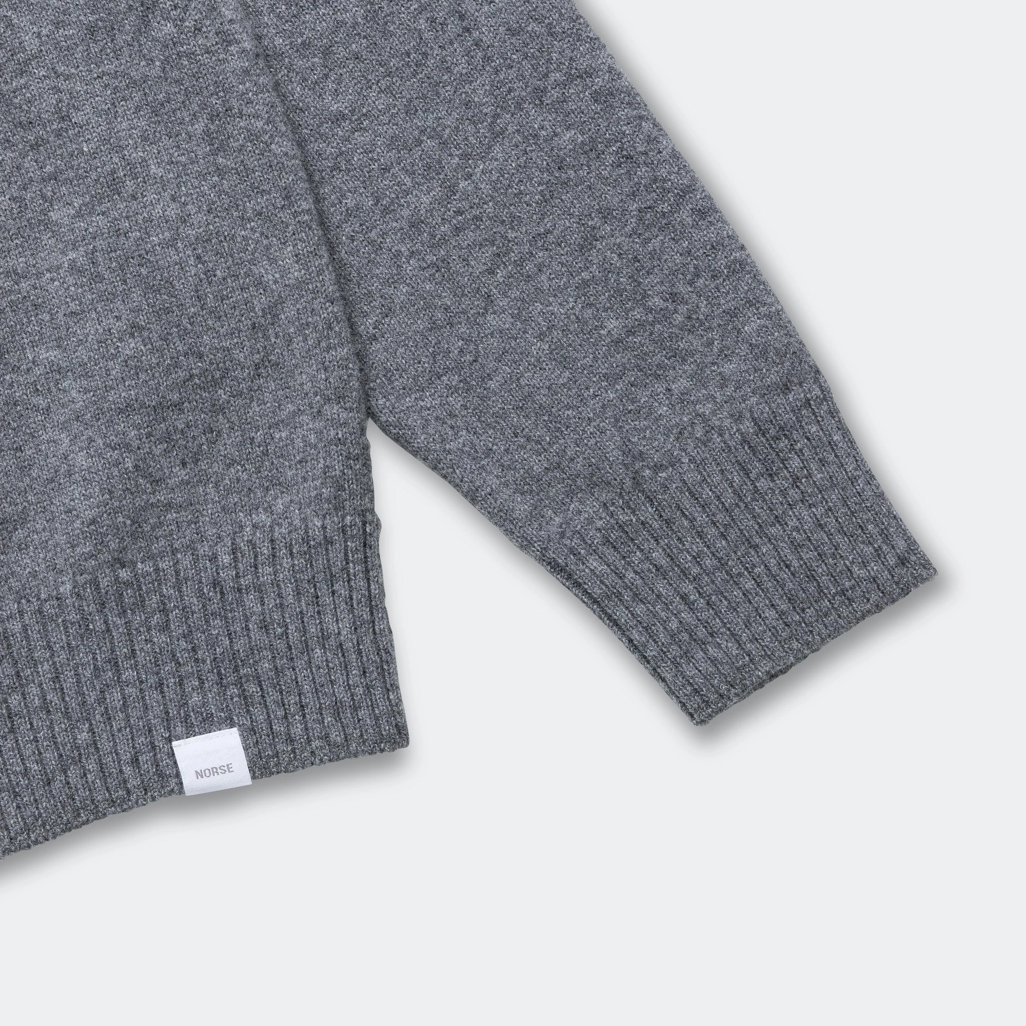 Standard Merino Lambswool Sweater - Grey Melange Off-Duty Fit Lightweight Jersey Material