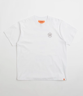 Timeless and Chic Modern Outfit Universal Overall Historical Logo T-Shirt - White