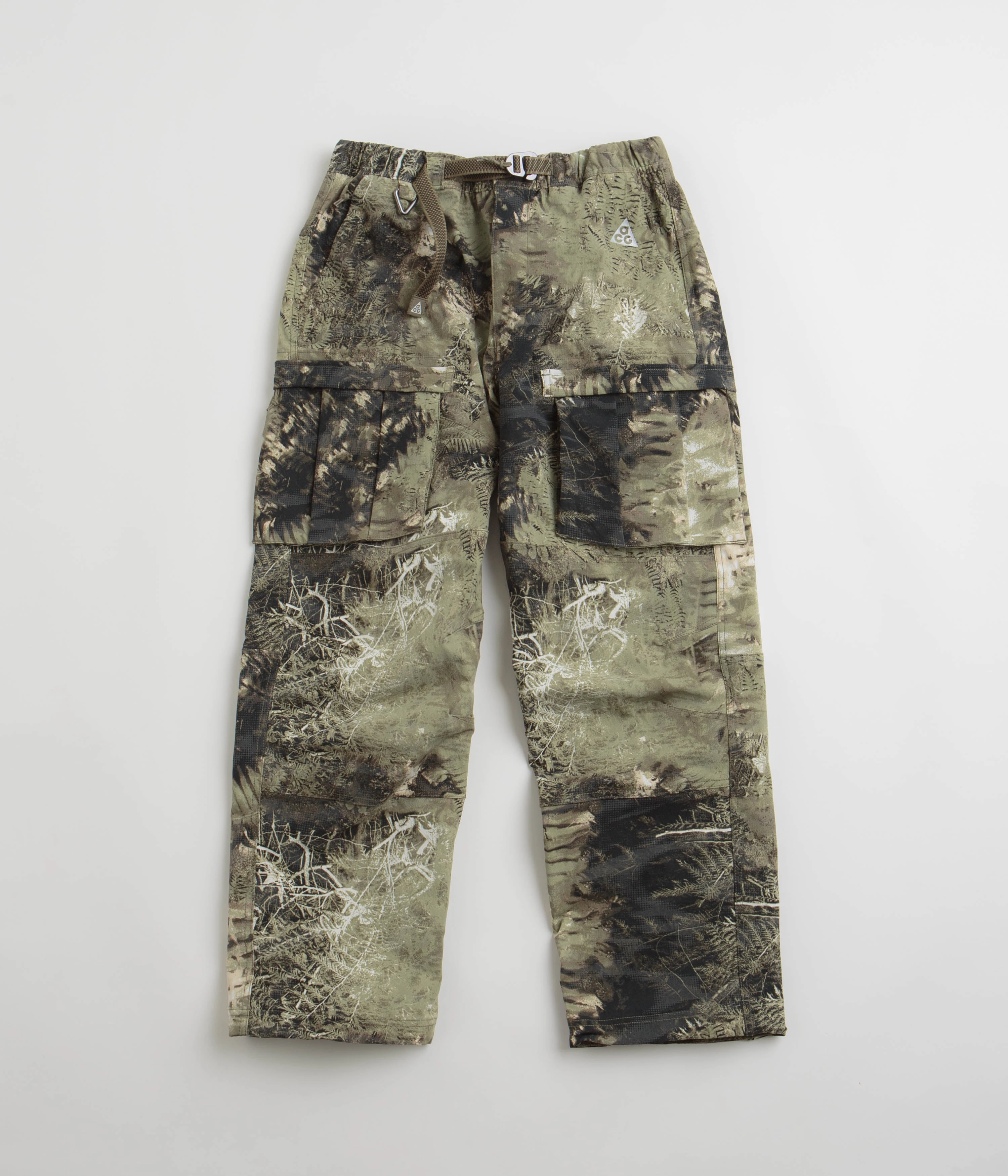 Layer Comfort Cozy and Soft Nike ACG Smith Summit Cargo Pants - Oil Green / Medium Olive / Reflective Silv