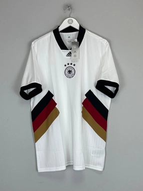 2022/23 GERMANY *BNWT* ICON SHIRT (L) ADIDAS Hybrid Ply Construction Urban Flex