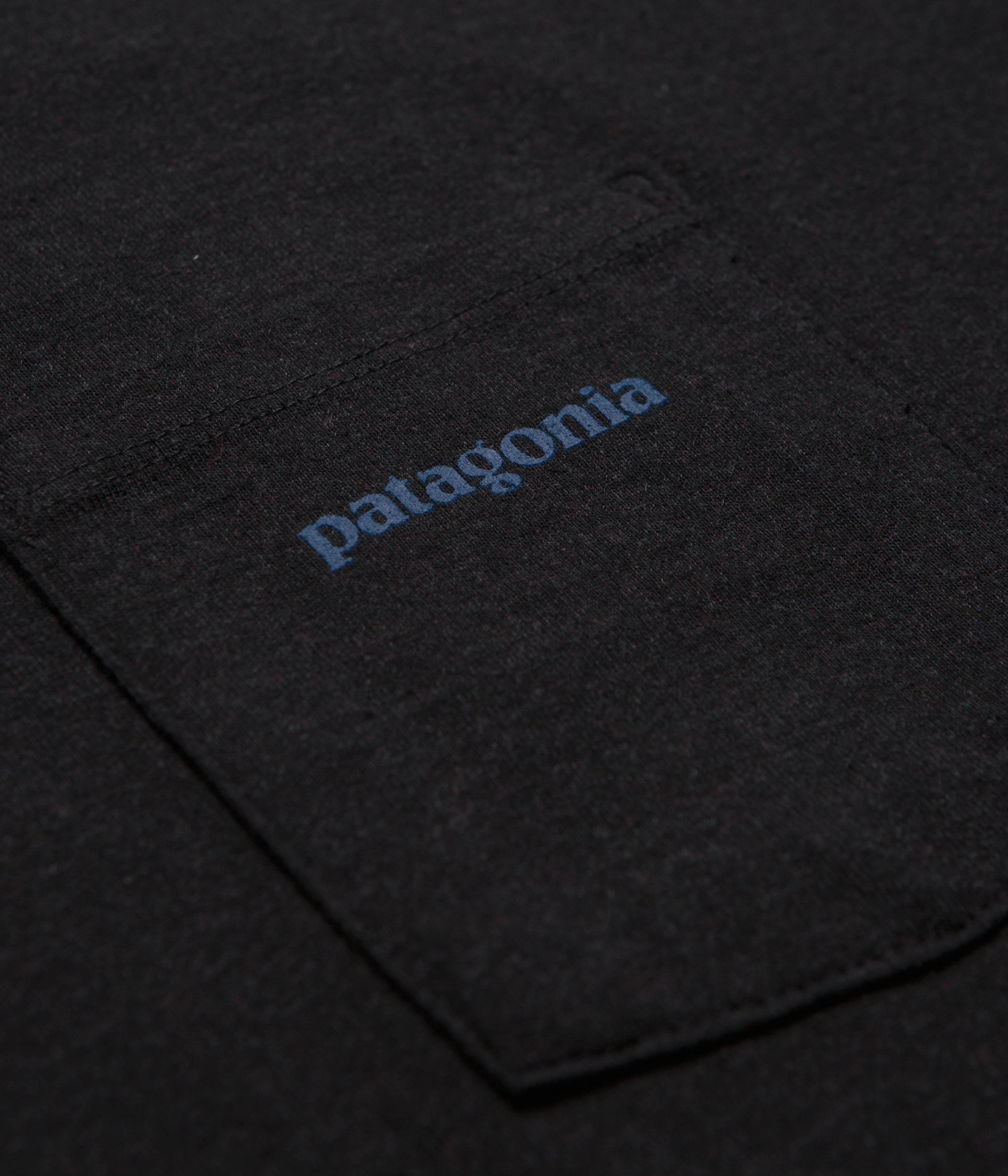 Patagonia Boardshort Logo Pocket Responsibili-Tee T-Shirt - Ink Black Light and Breathable