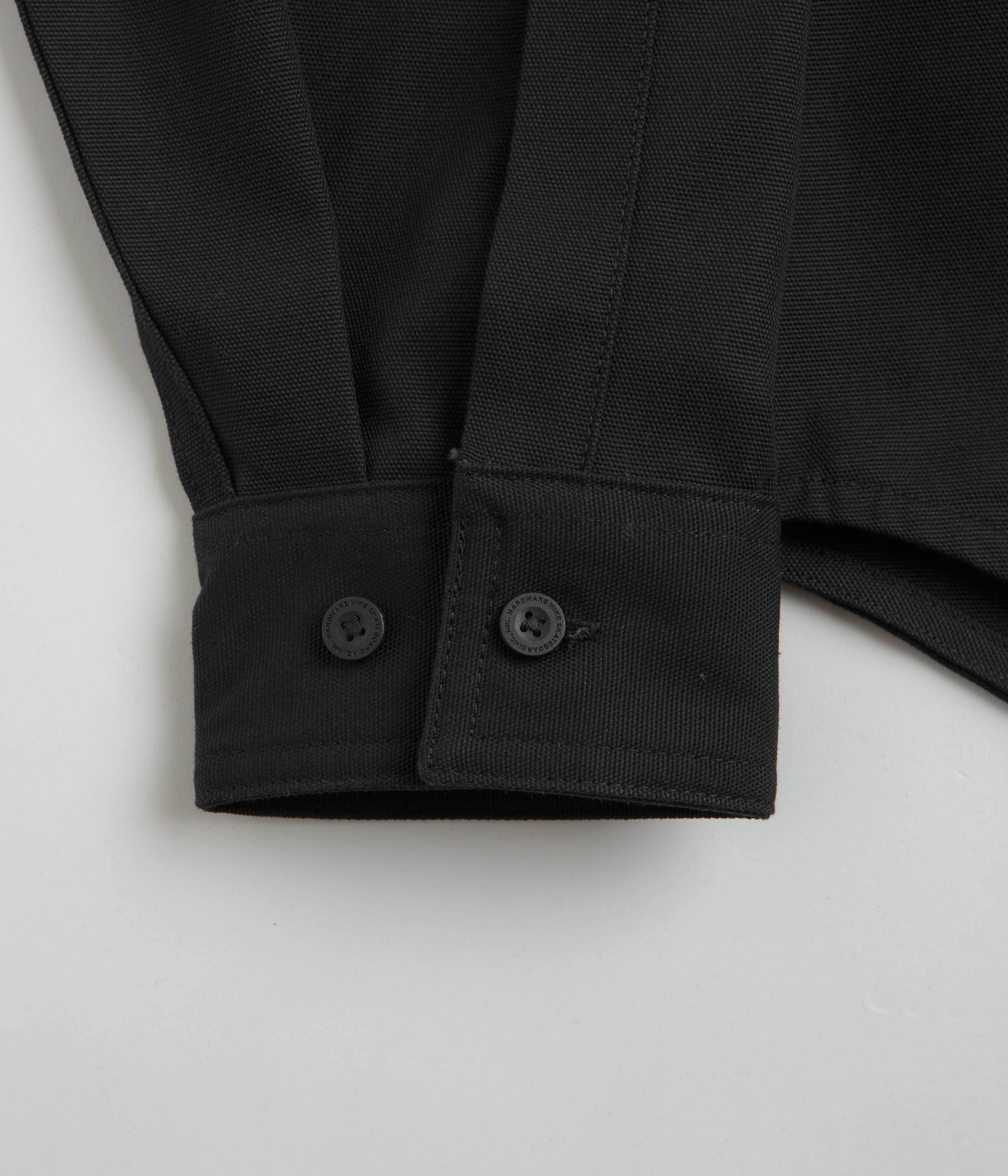 Nike SB New Essential Woven Shirt - Black / White Polished Look