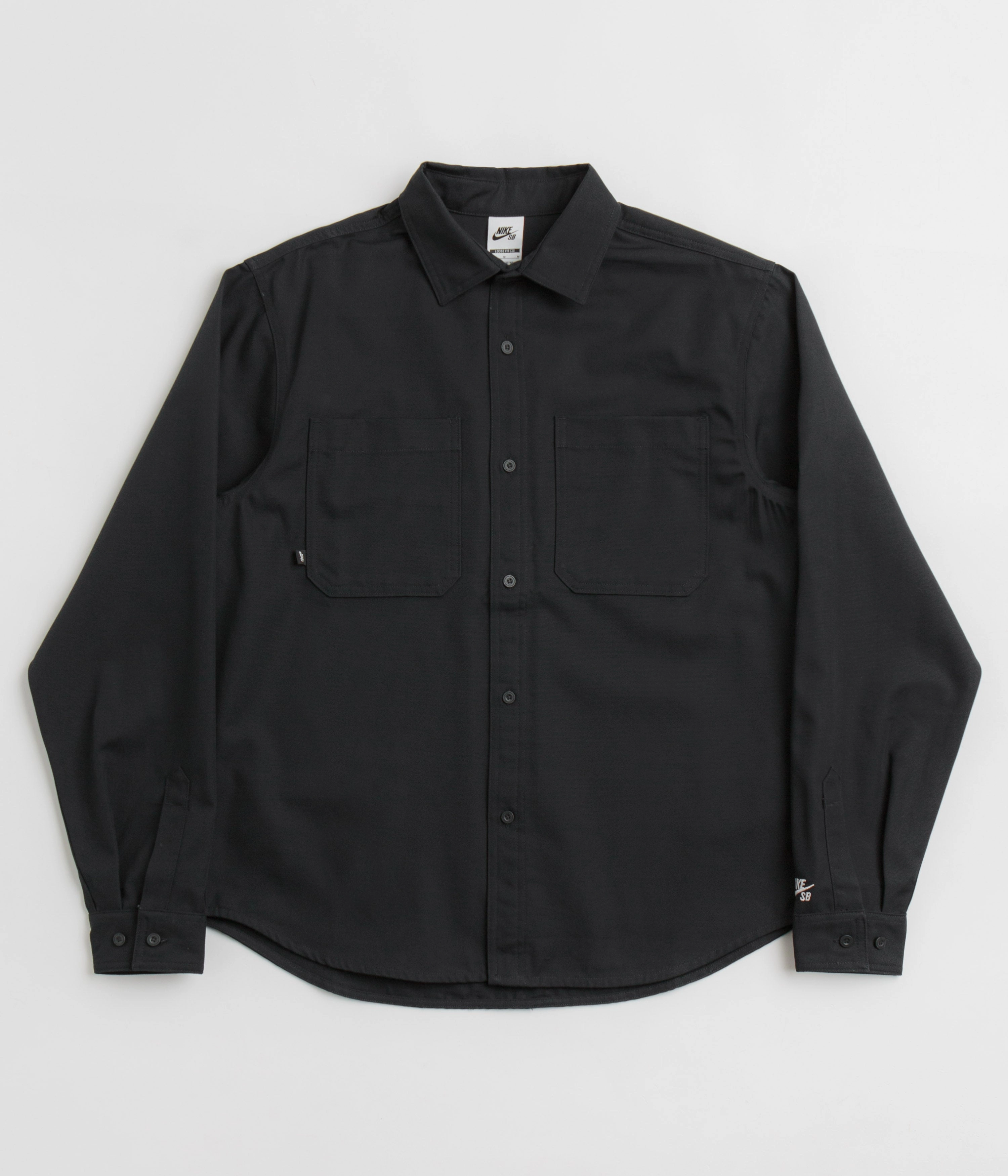 Nike SB New Essential Woven Shirt - Black / White Fade Resistant Formula Split hem