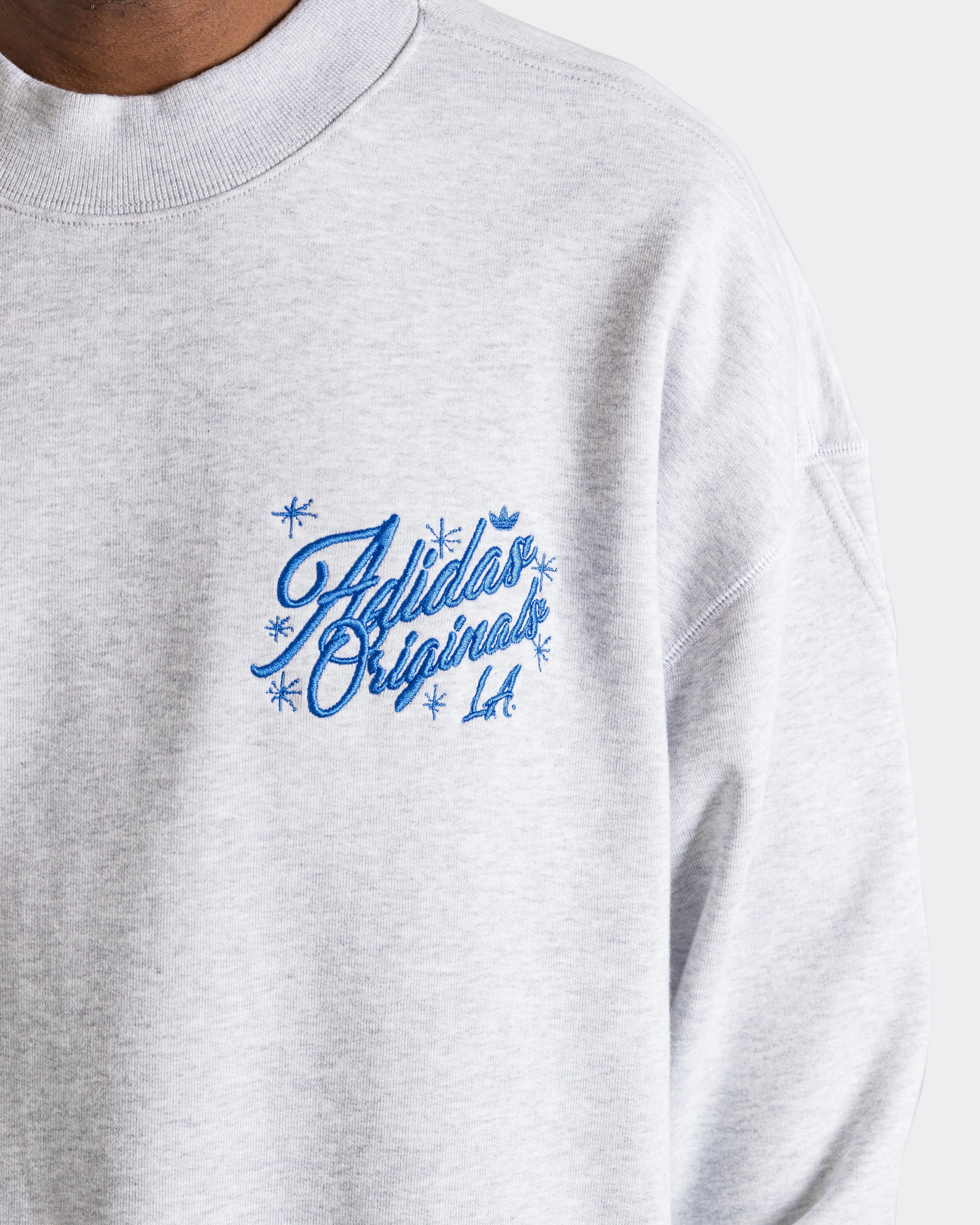 Cozy Mood Santa Monica Crewneck - Light Heather Grey