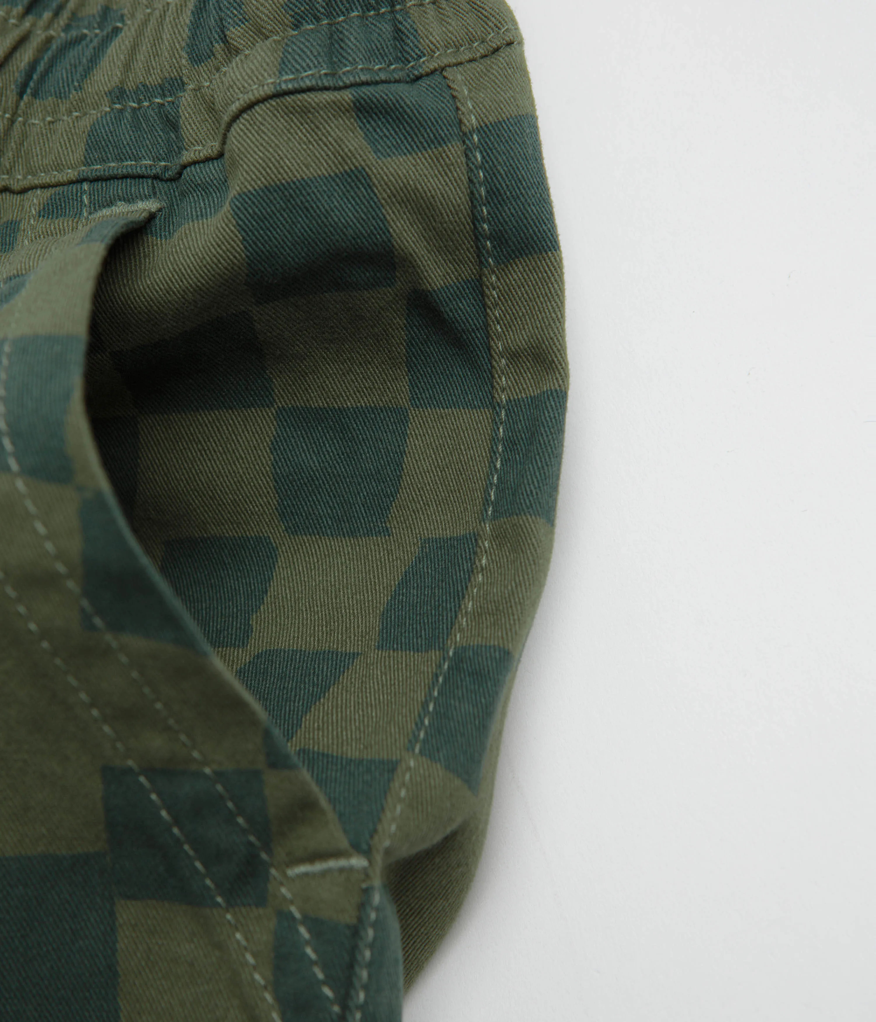 Sustainable Manufacturing Retro Style Service Works Printed Chef Shorts - Olive Checker