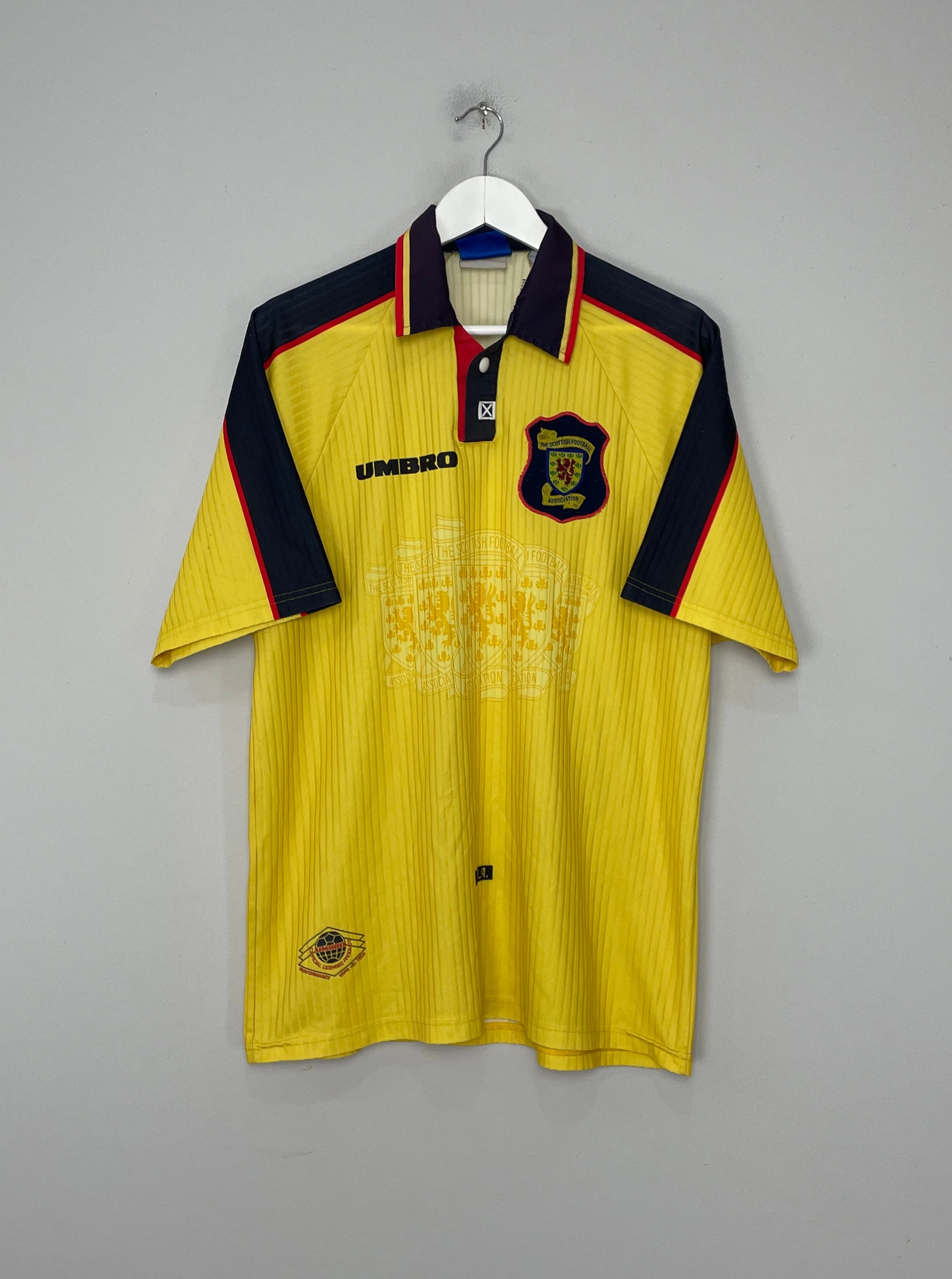 1996/98 SCOTLAND AWAY SHIRT (XL) UMBRO Dynamic Movement Adaptation