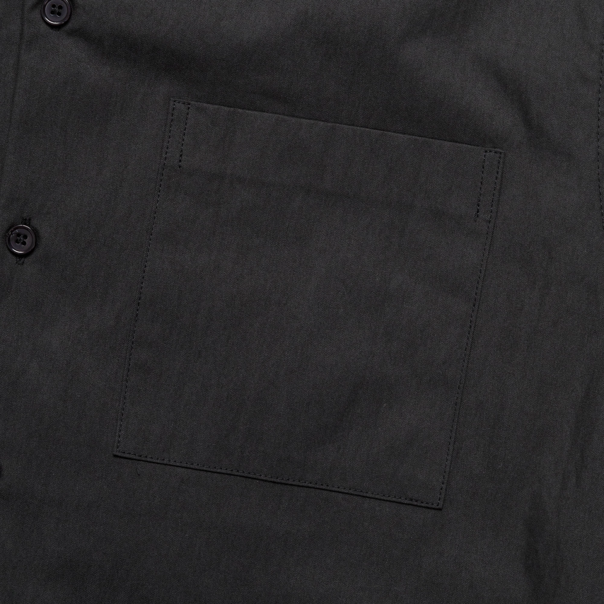 Boxi SS Shirt - Black Outerwear Companion