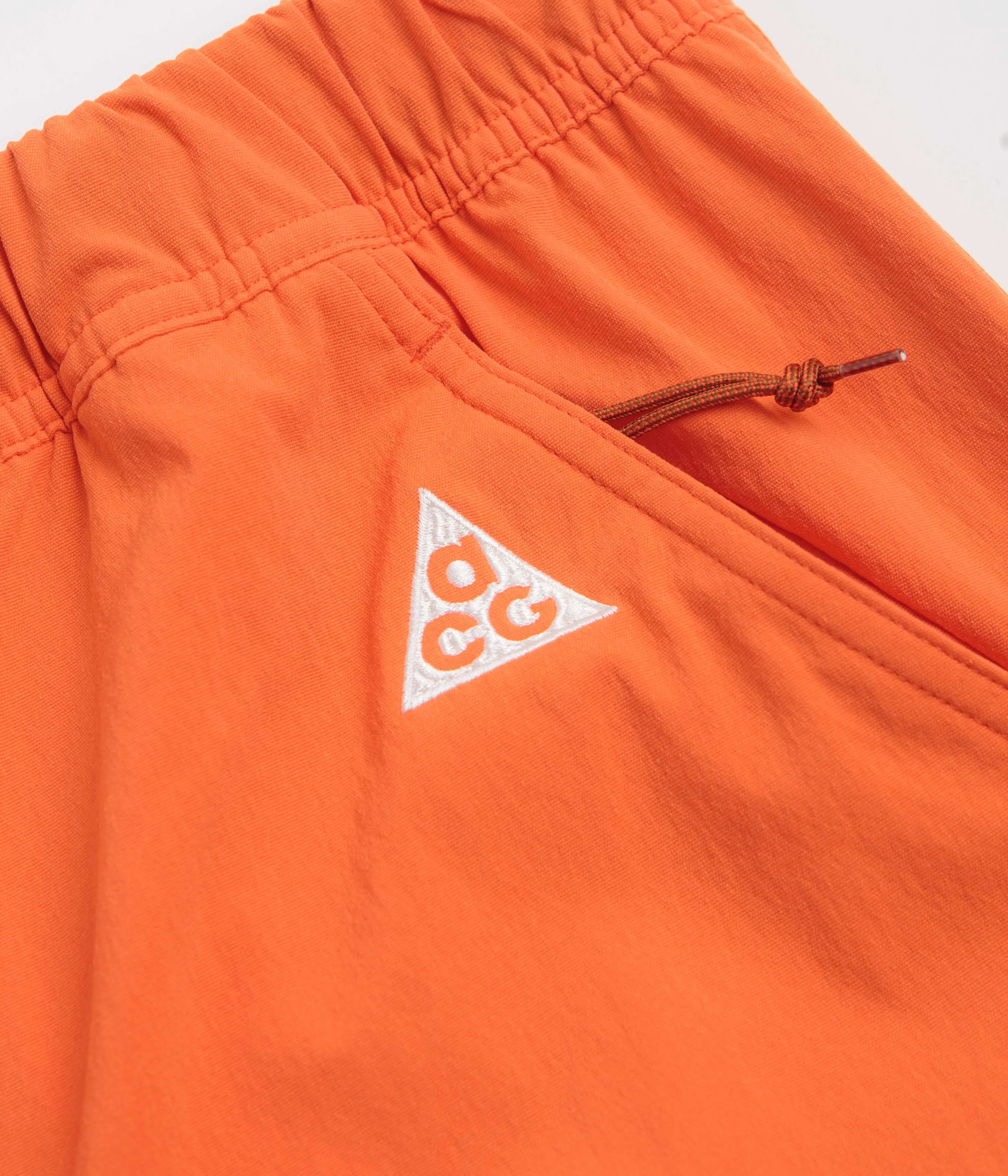 Universal Attachment Points Nike ACG Hiking Shorts - Picante Red / Cinnamon / Summit White