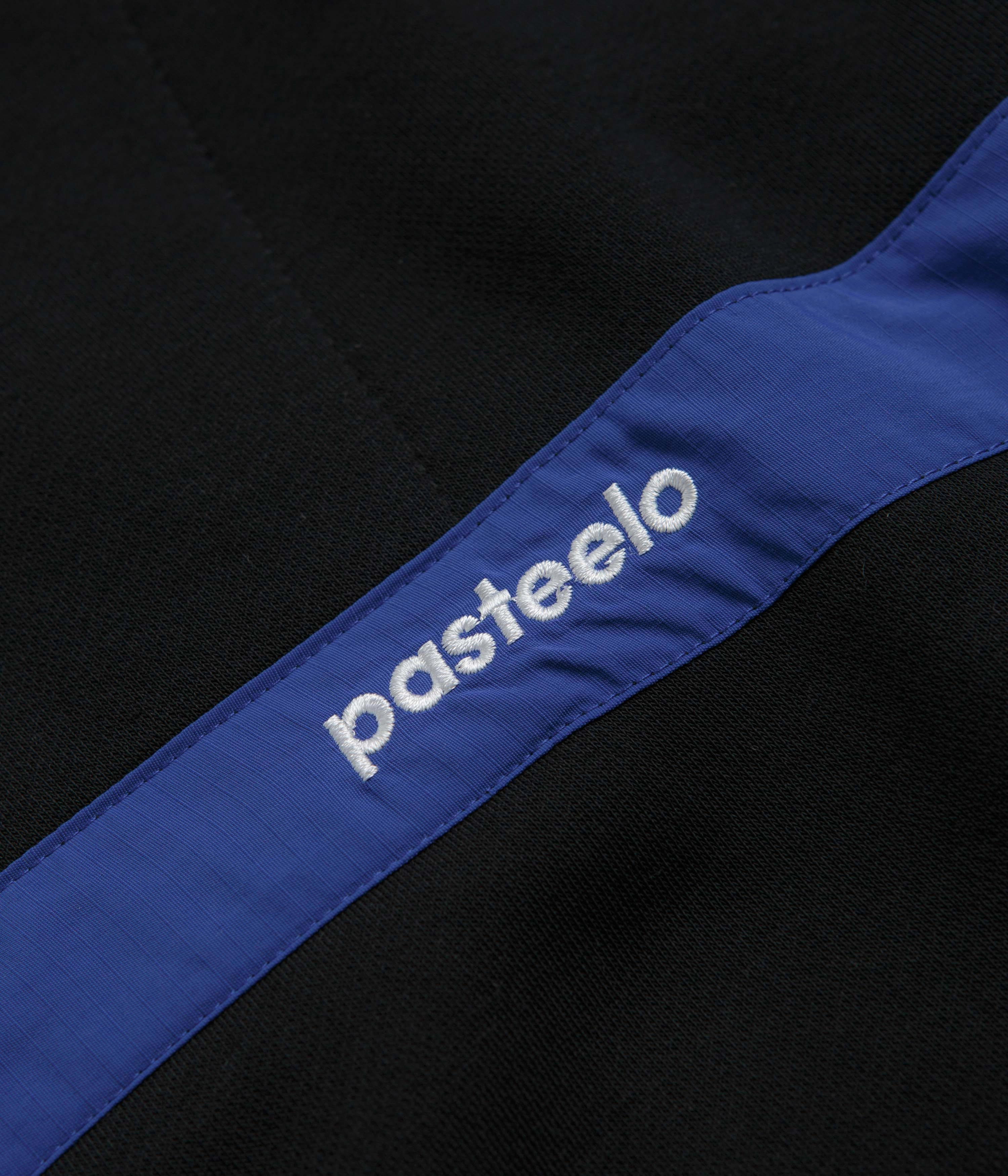 Trendy Basics Pasteelo Contrast 1/4 Zip Sweatshirt - Black / Royal