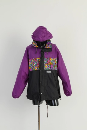 Compact Layer ?? Retro 90s Reifeisen Color-Block Nylon Jacket - Waterproof & Festival Ready - Size M / L ??