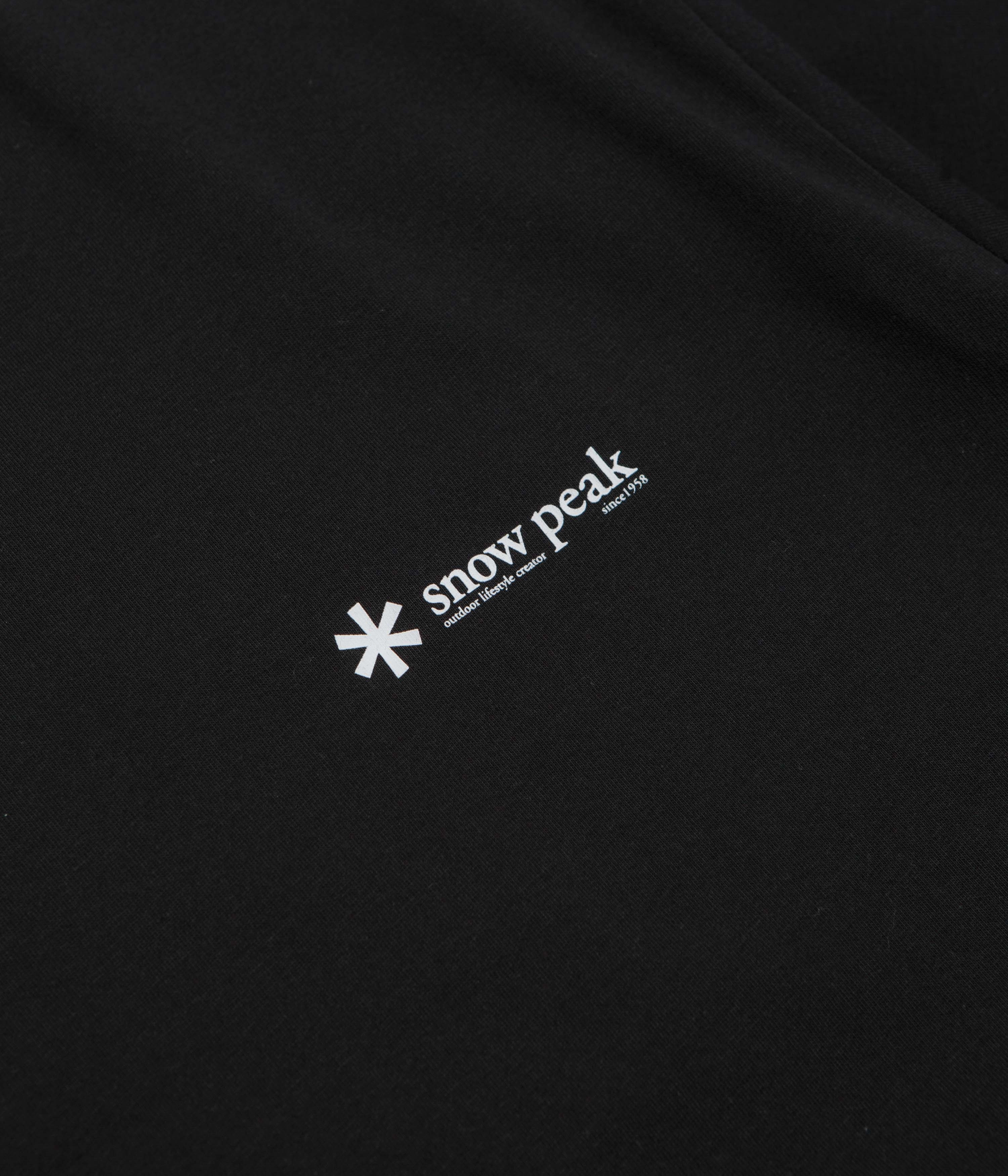 Trendy Vibes Snow Peak Chest Logo T-Shirt - Black